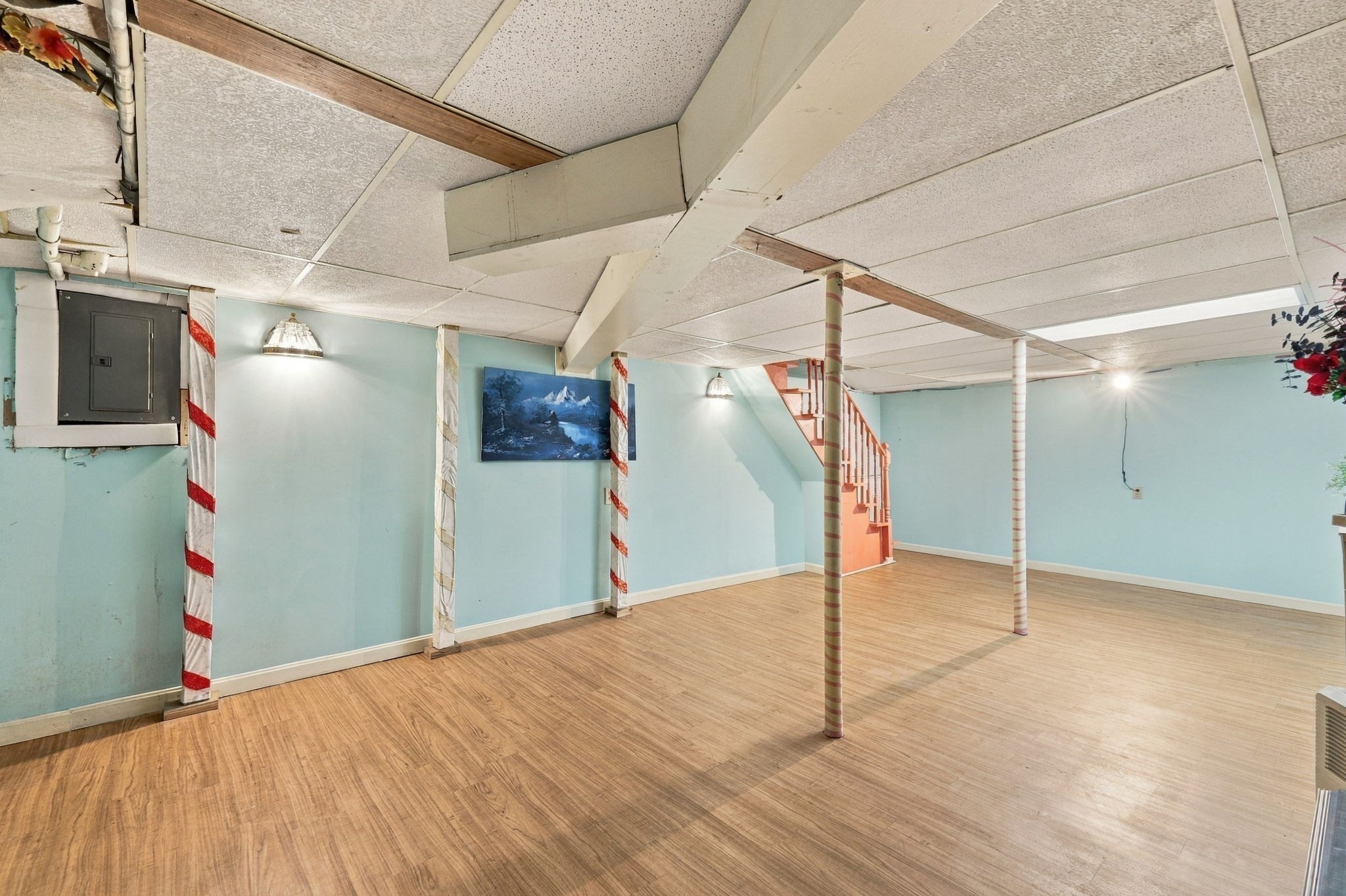 main property photo 34