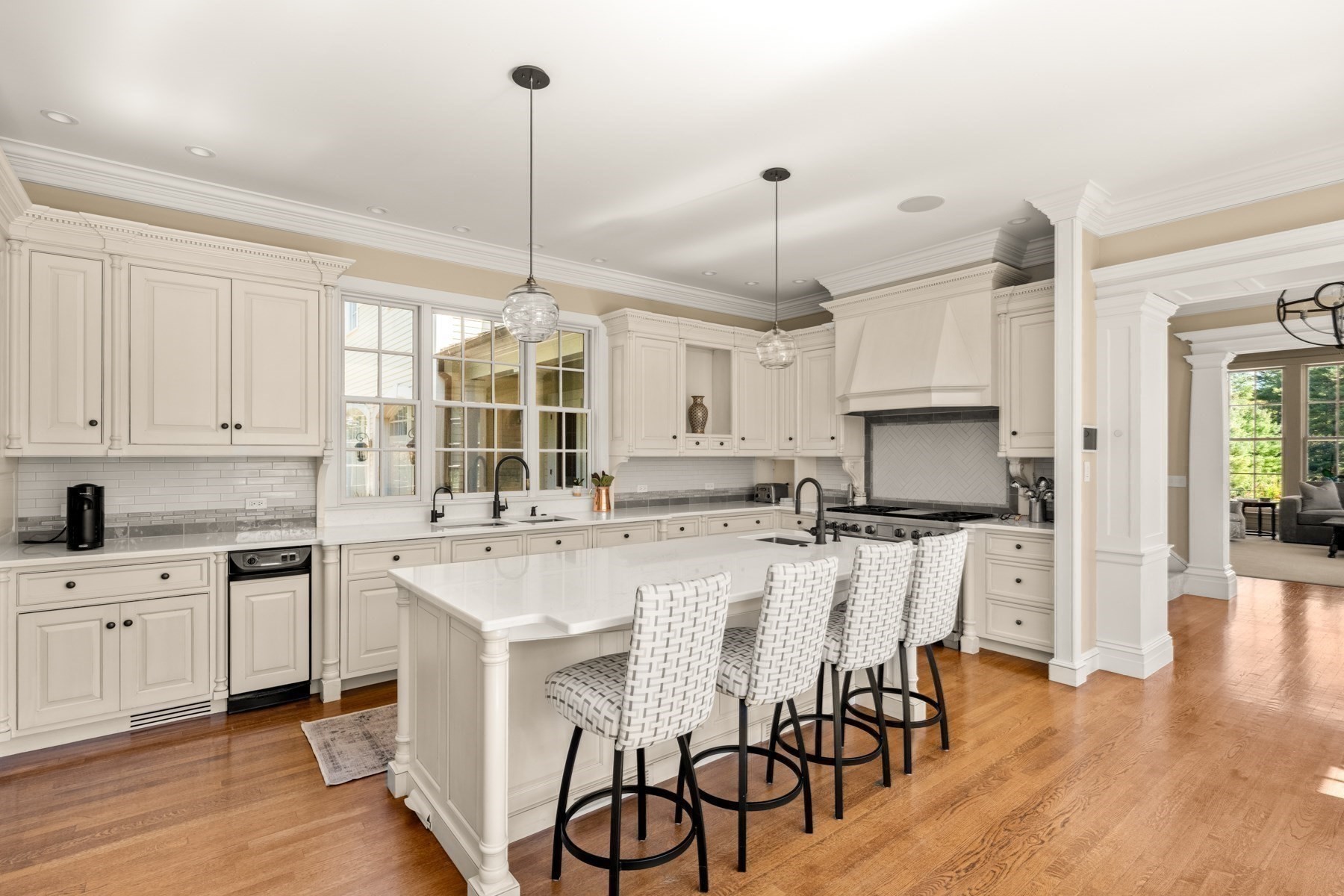 main property photo 13