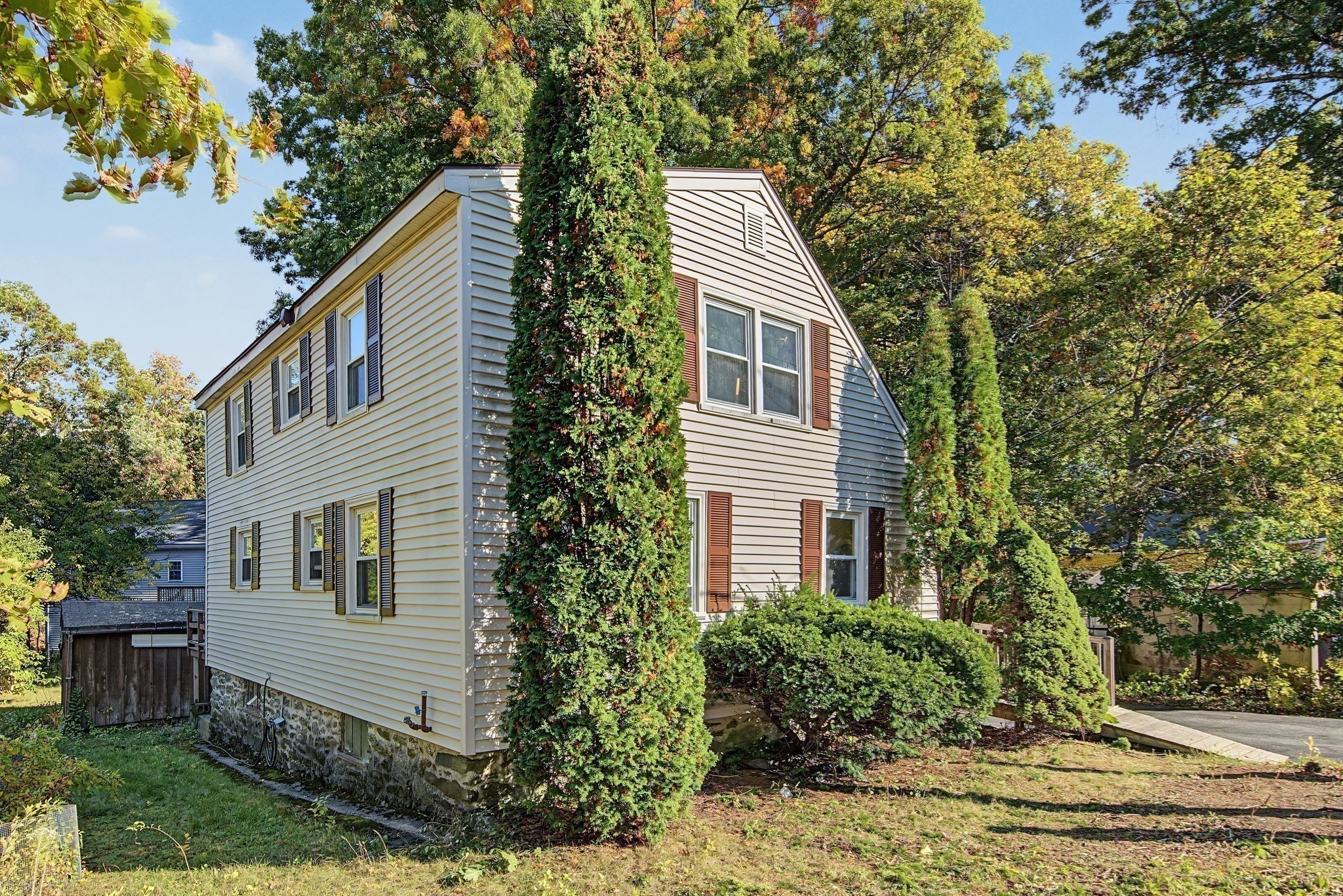 main property photo 18