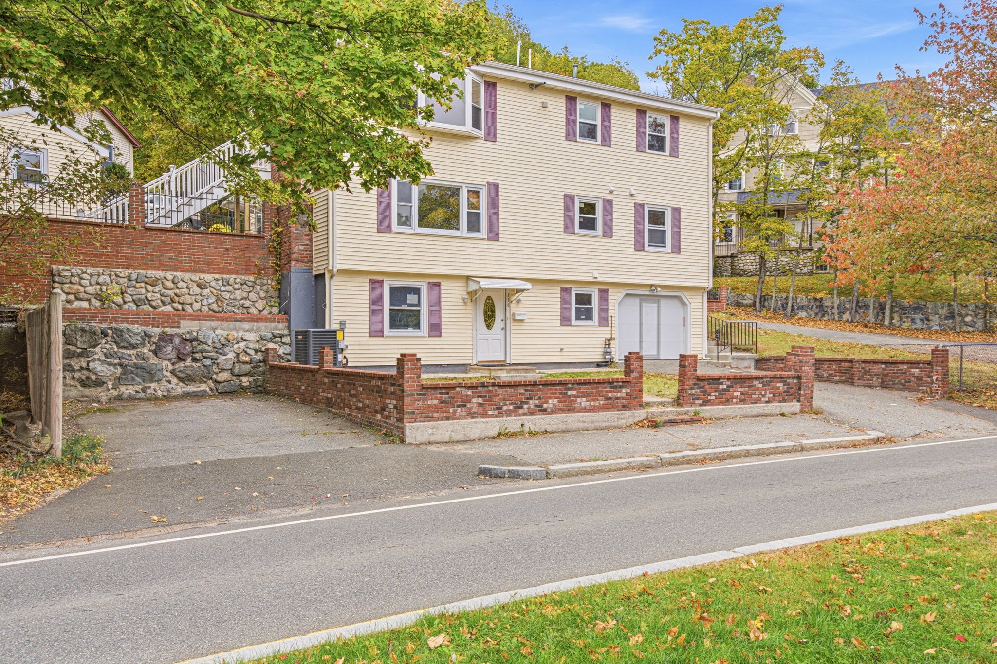 main property photo 27