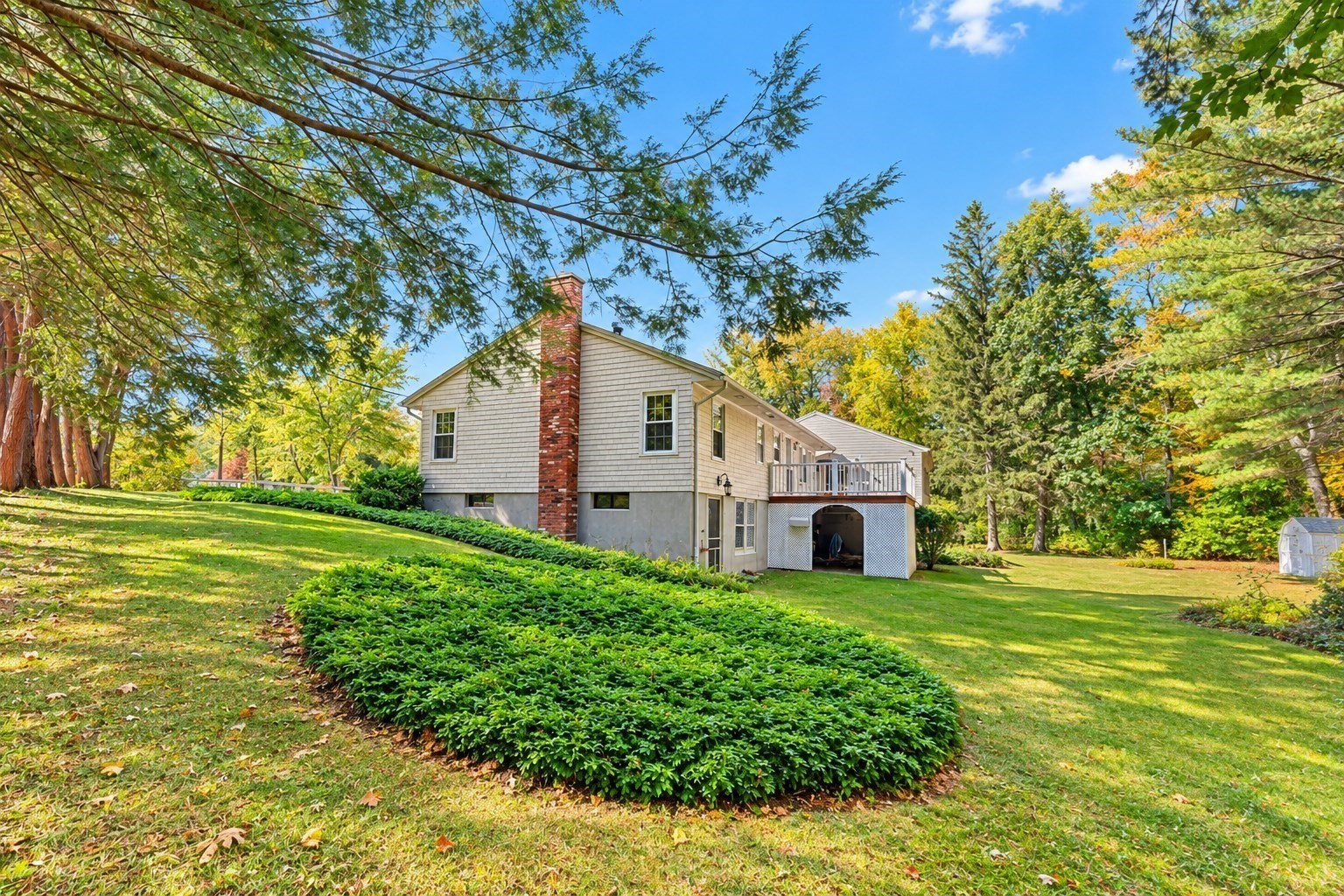 main property photo 28