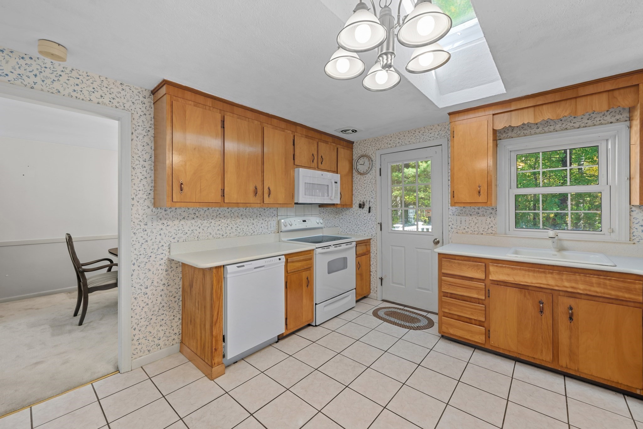 main property photo 7