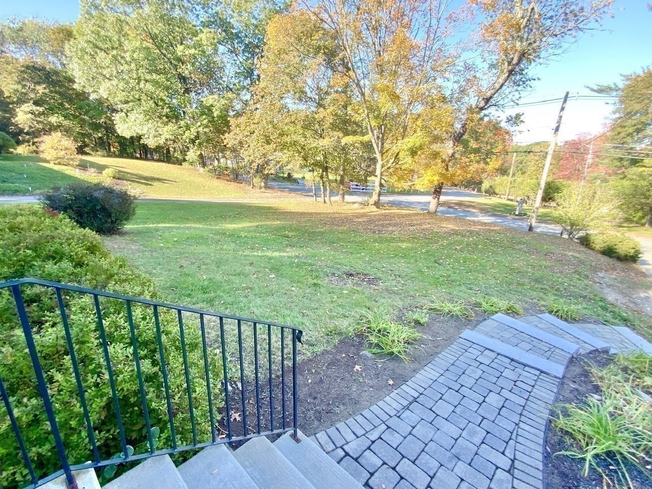 main property photo 36