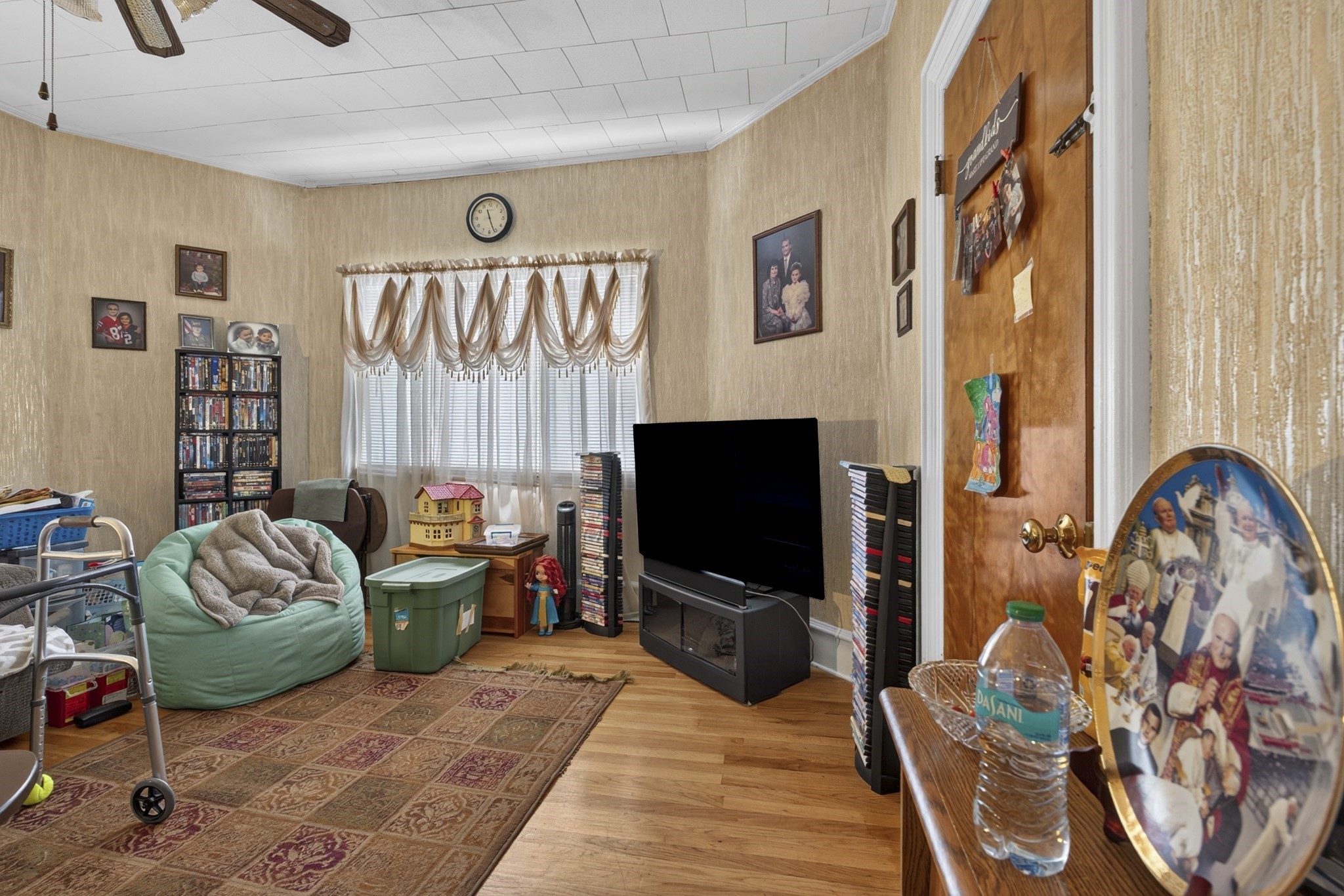 main property photo 16