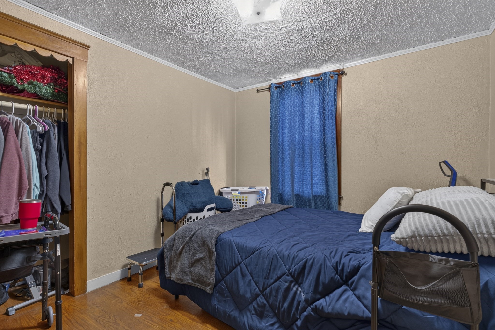 main property photo 28