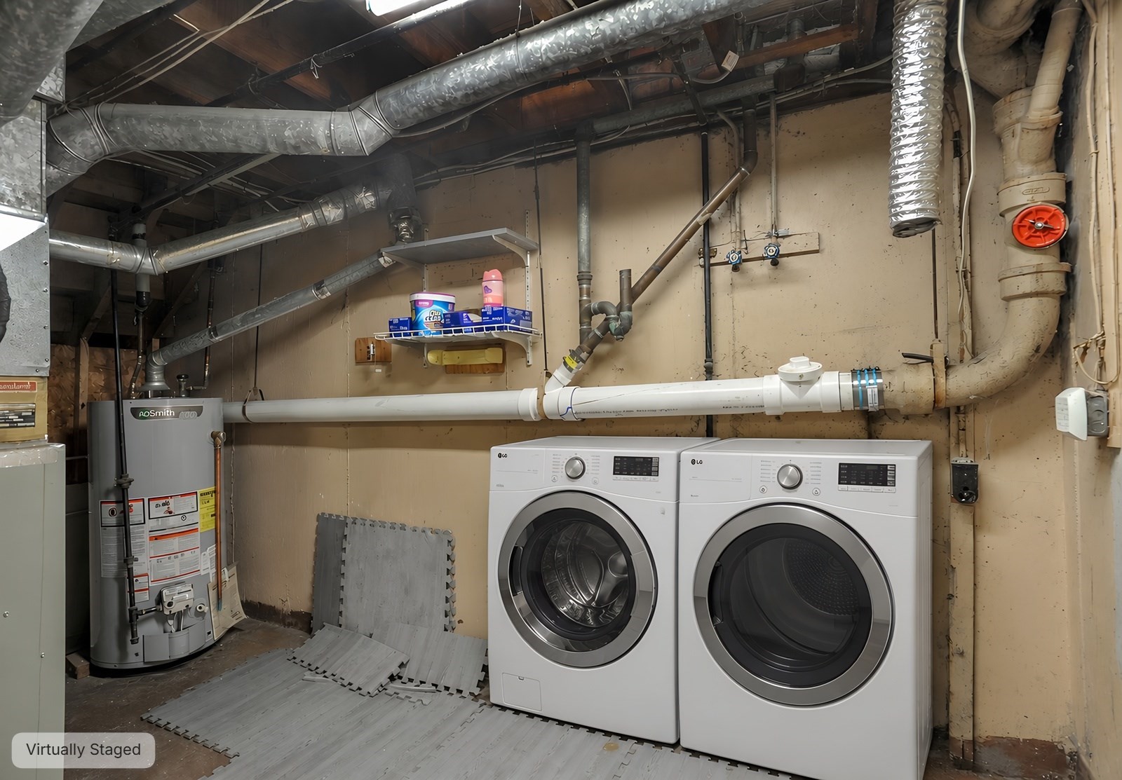 main property photo 30