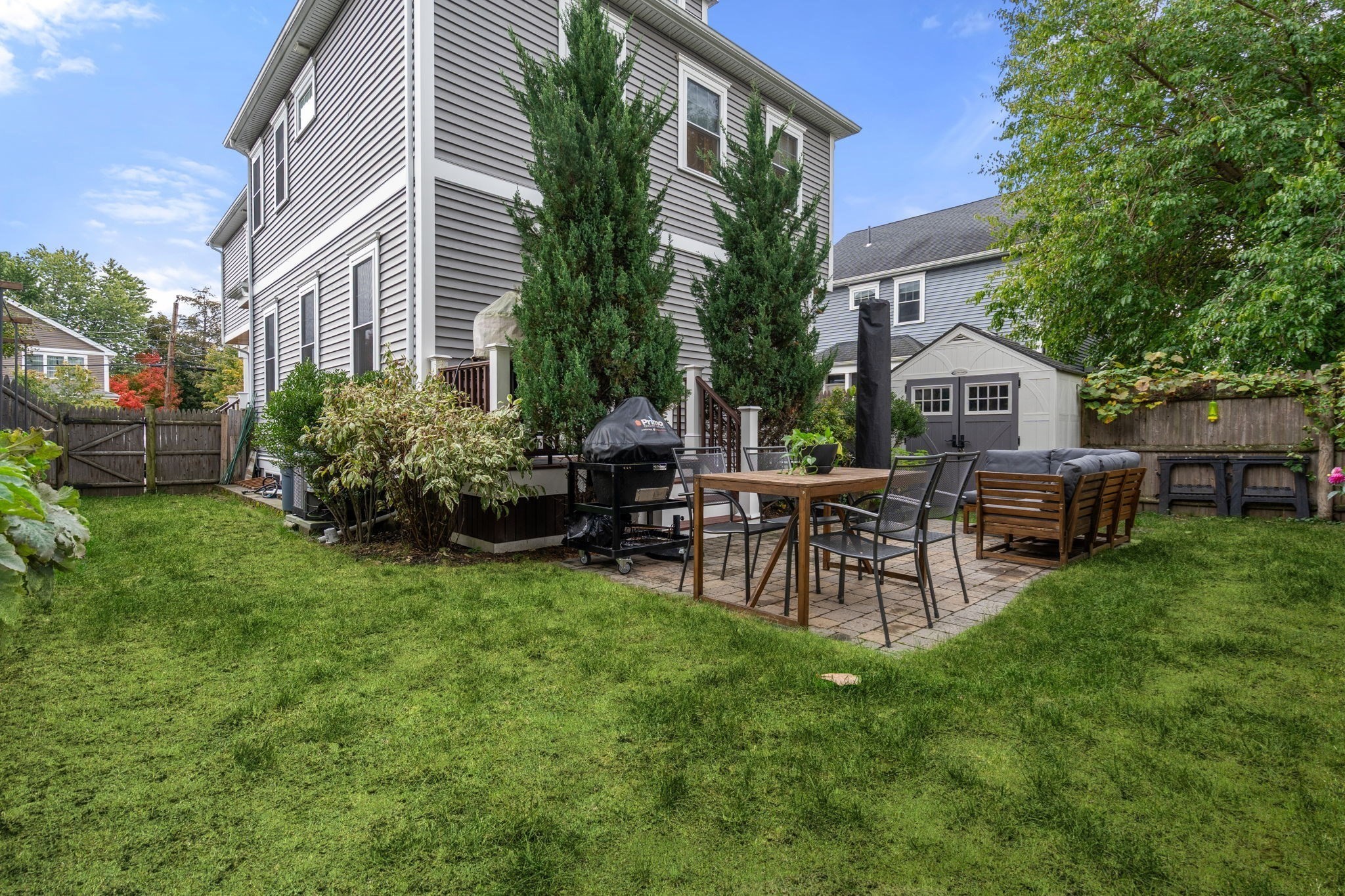 main property photo 30