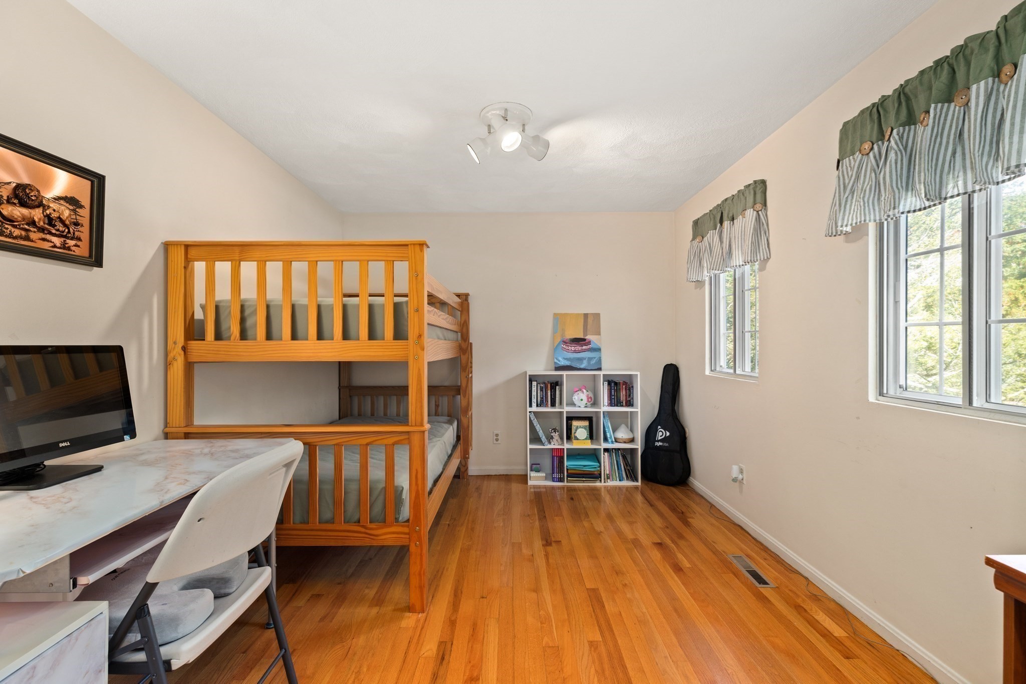 main property photo 25