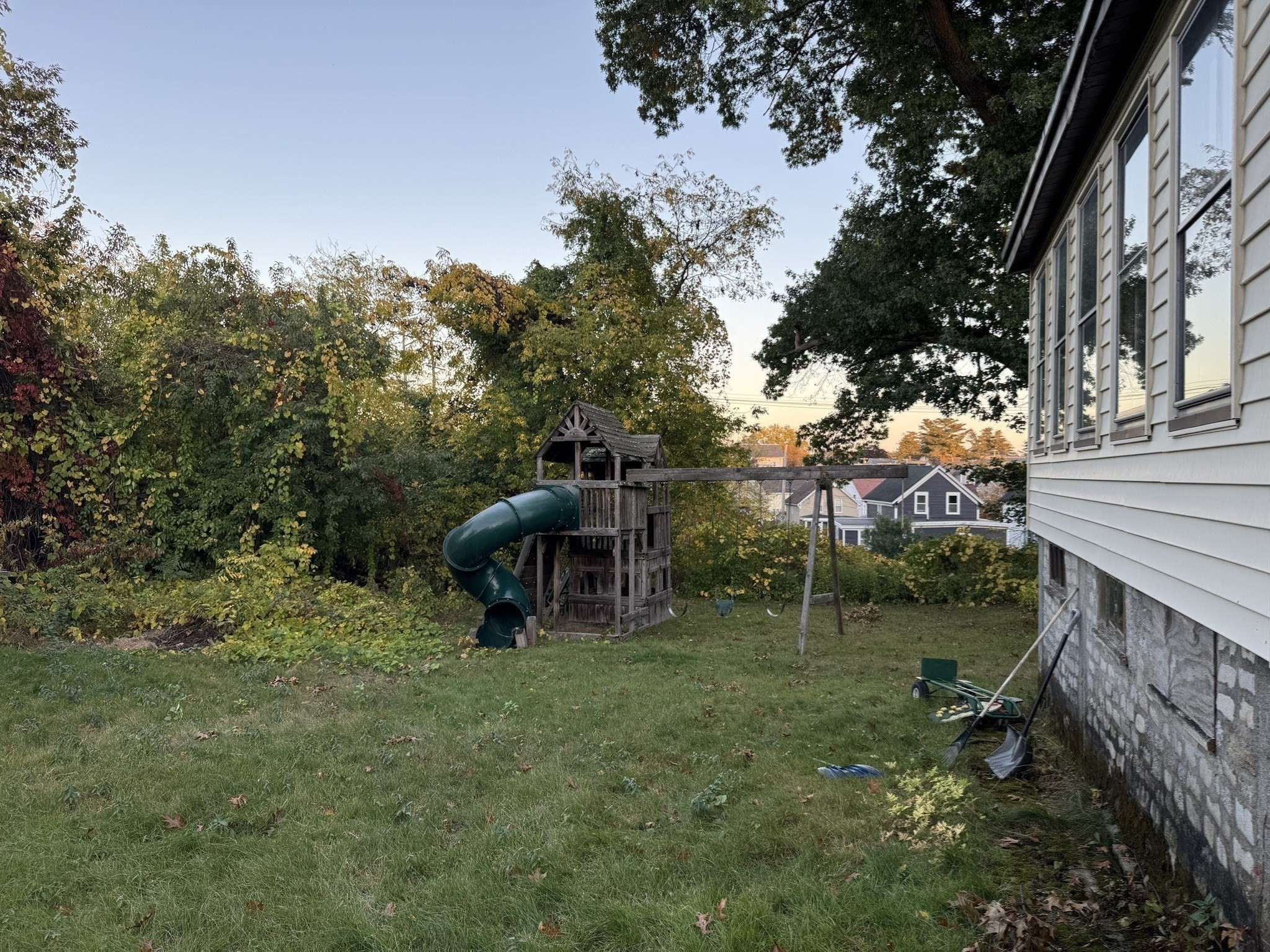 main property photo 33