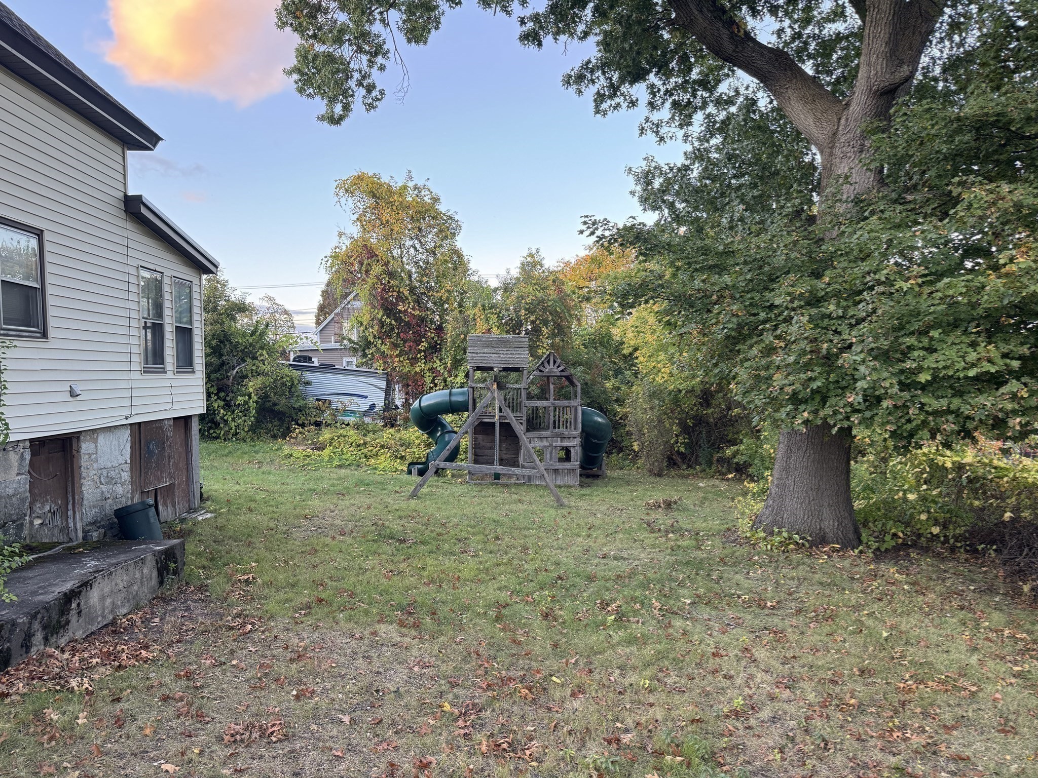 main property photo 34