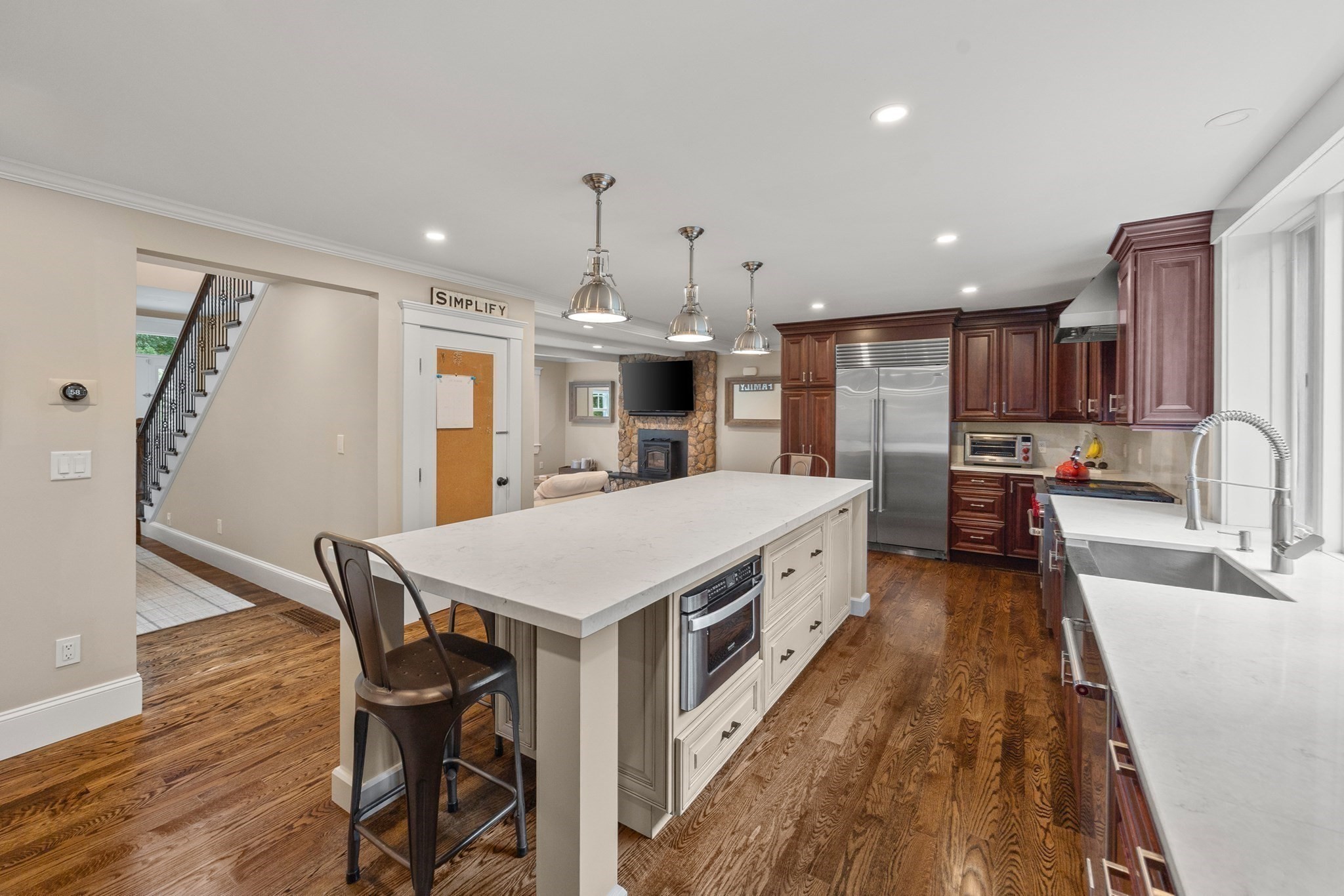 main property photo 7