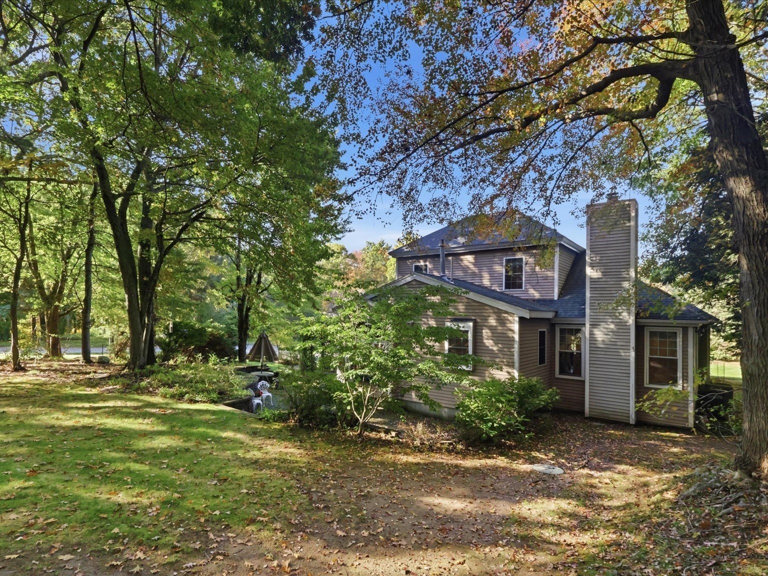 main property photo 34