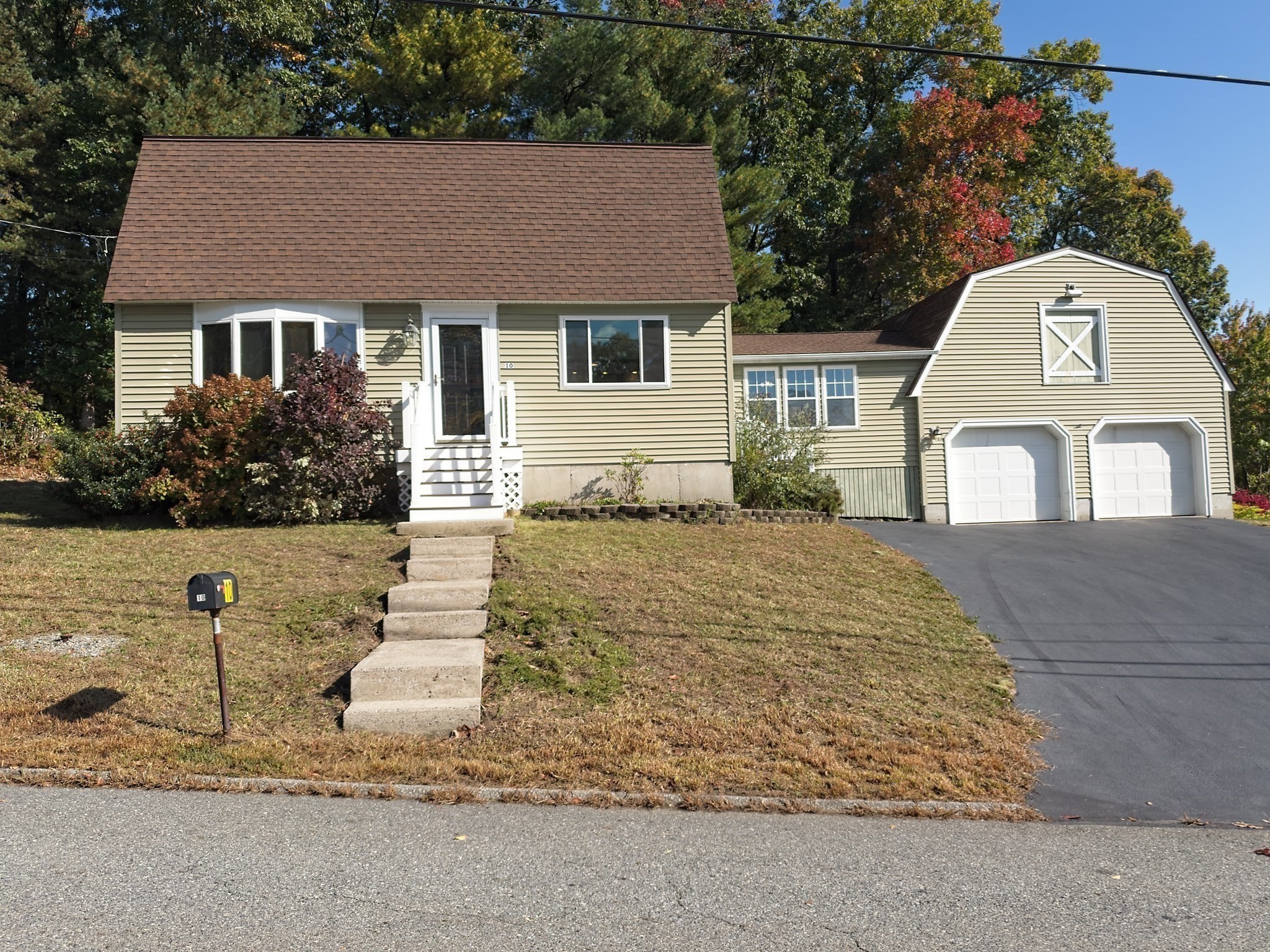 main property photo 17