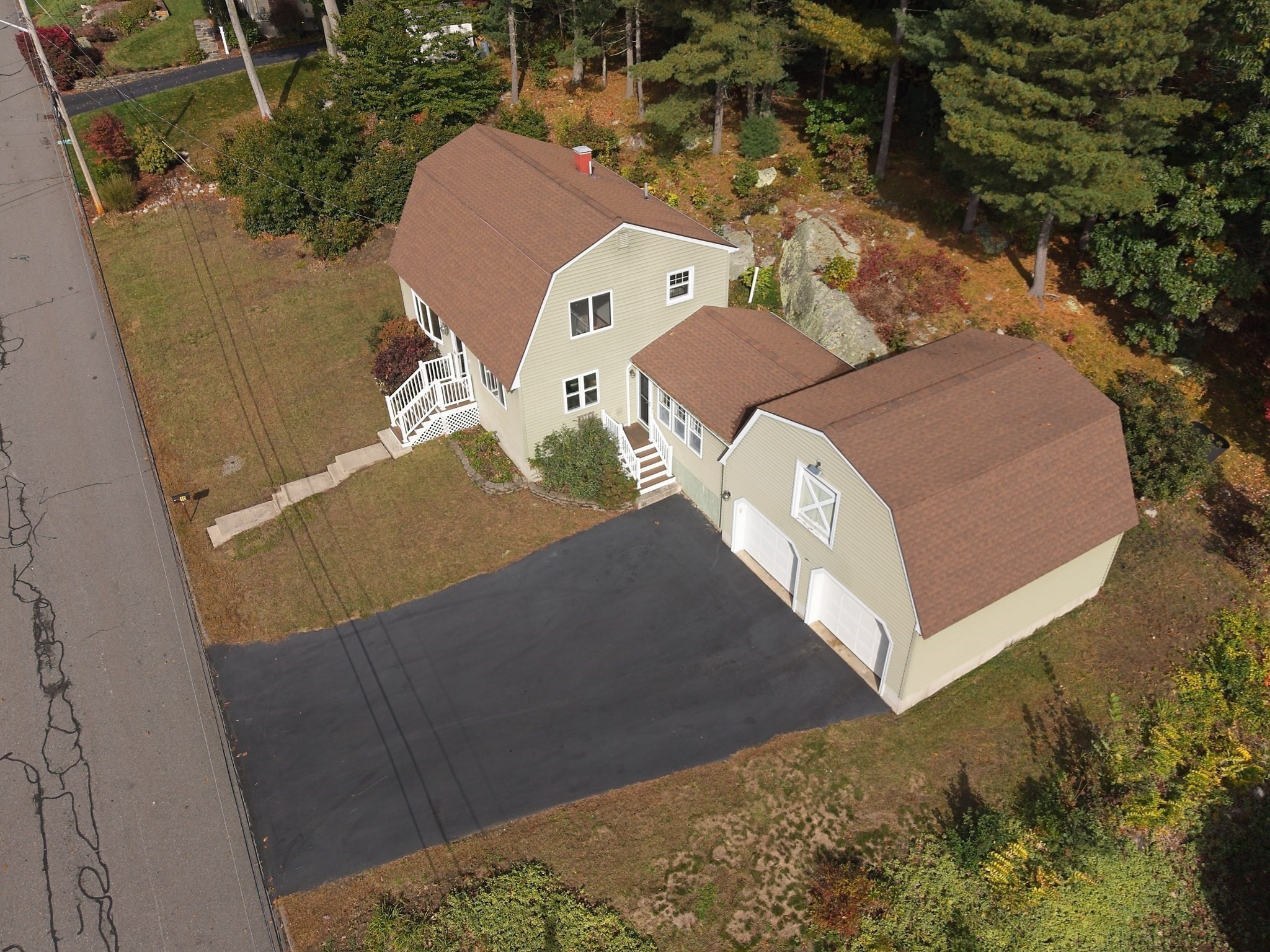 main property photo 19
