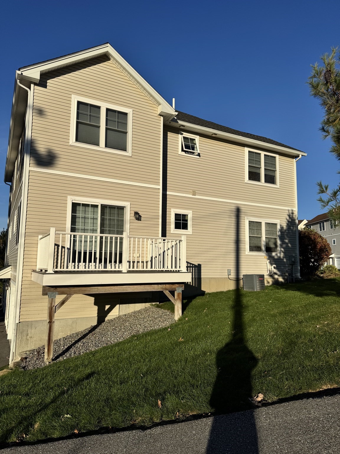 main property photo 15