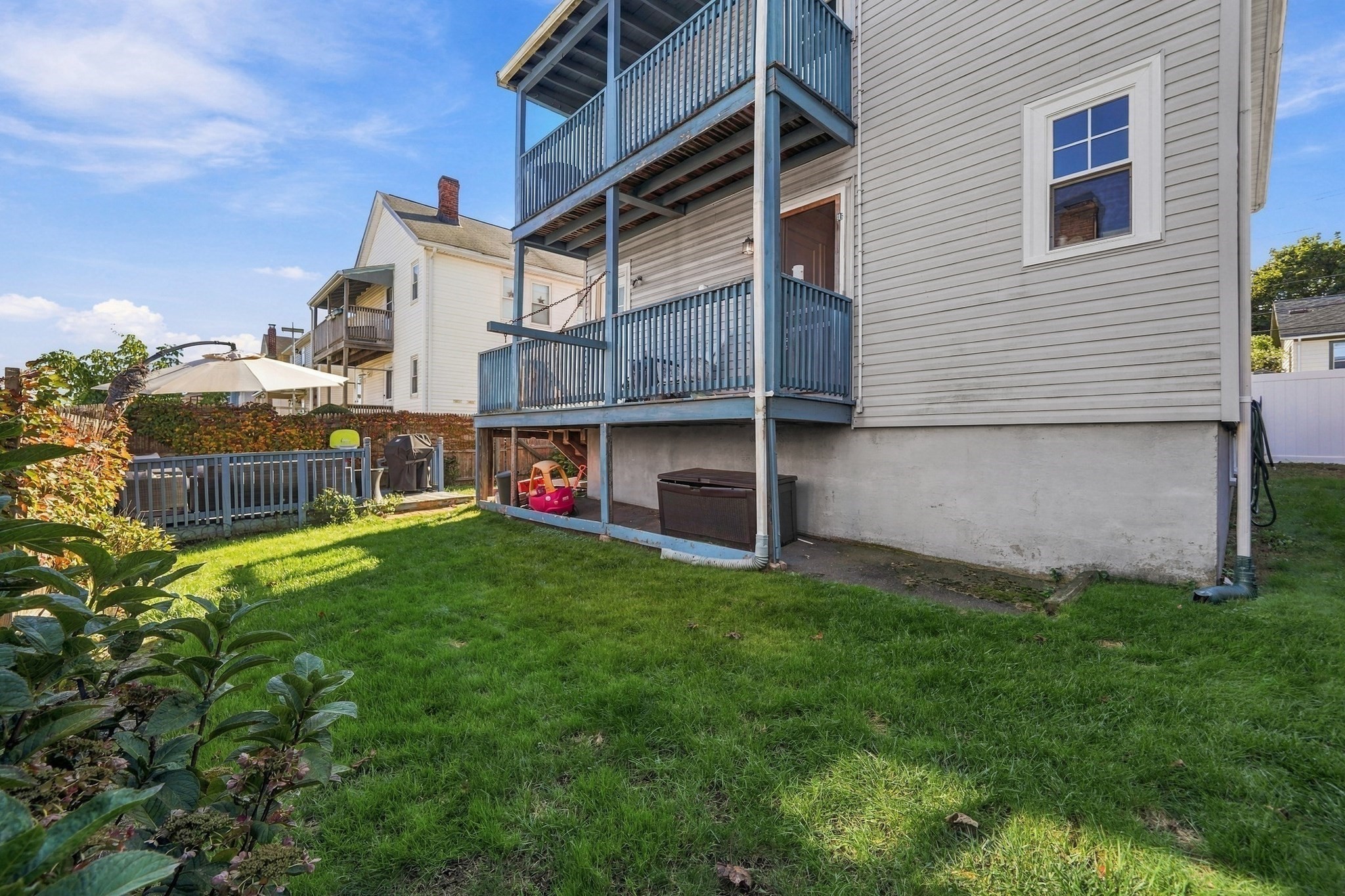 main property photo 37