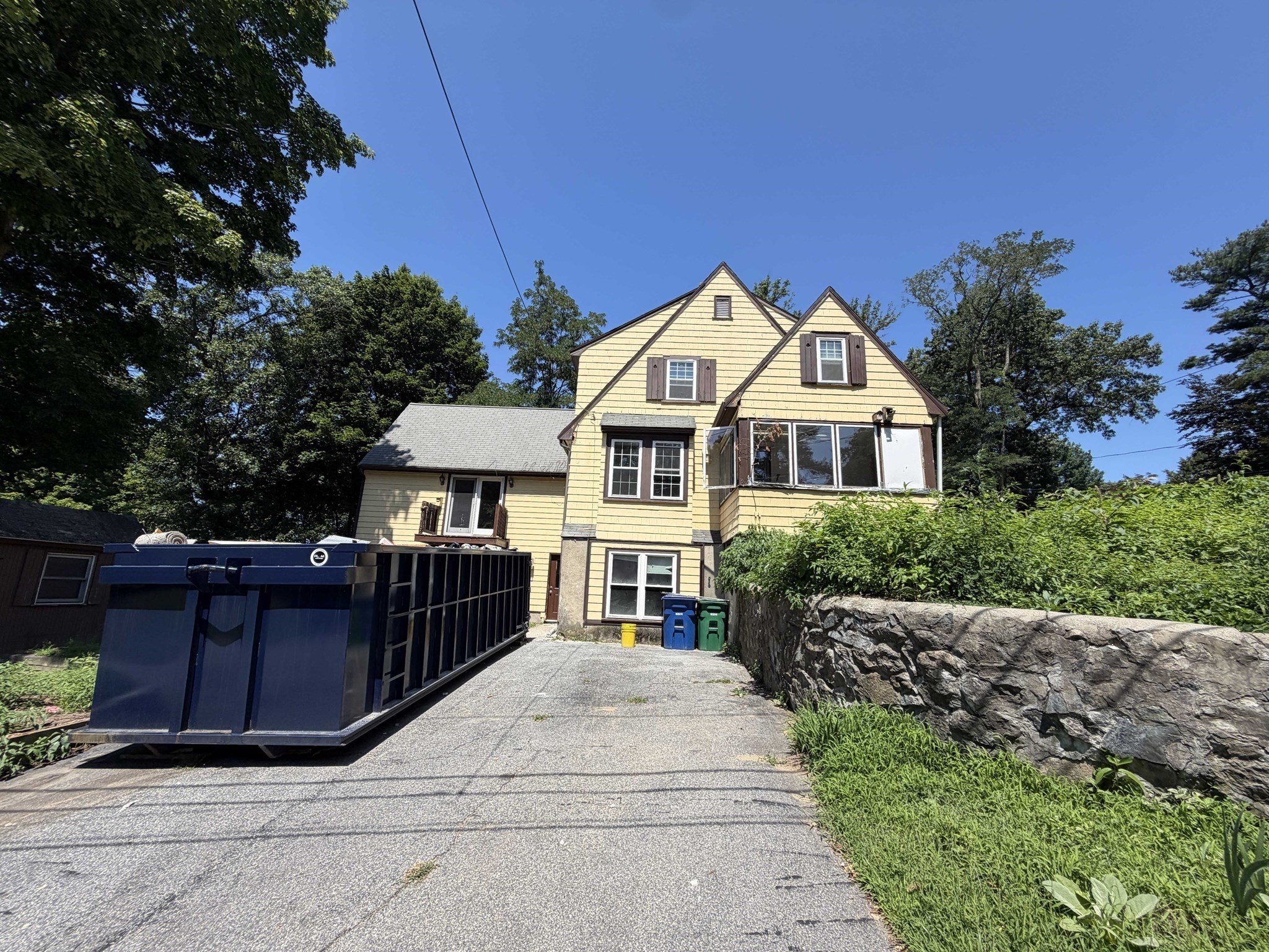 main property photo 40