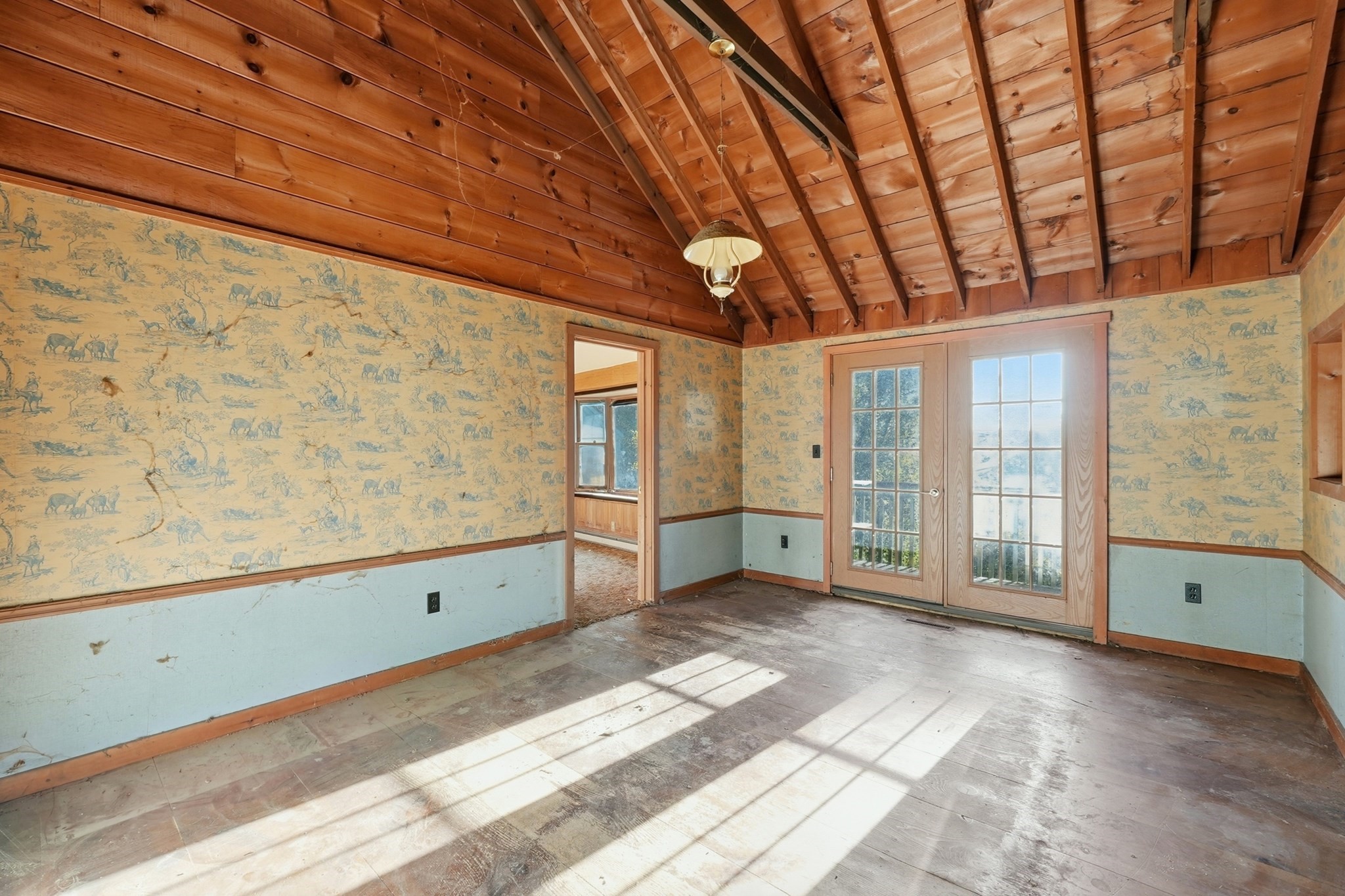 main property photo 18