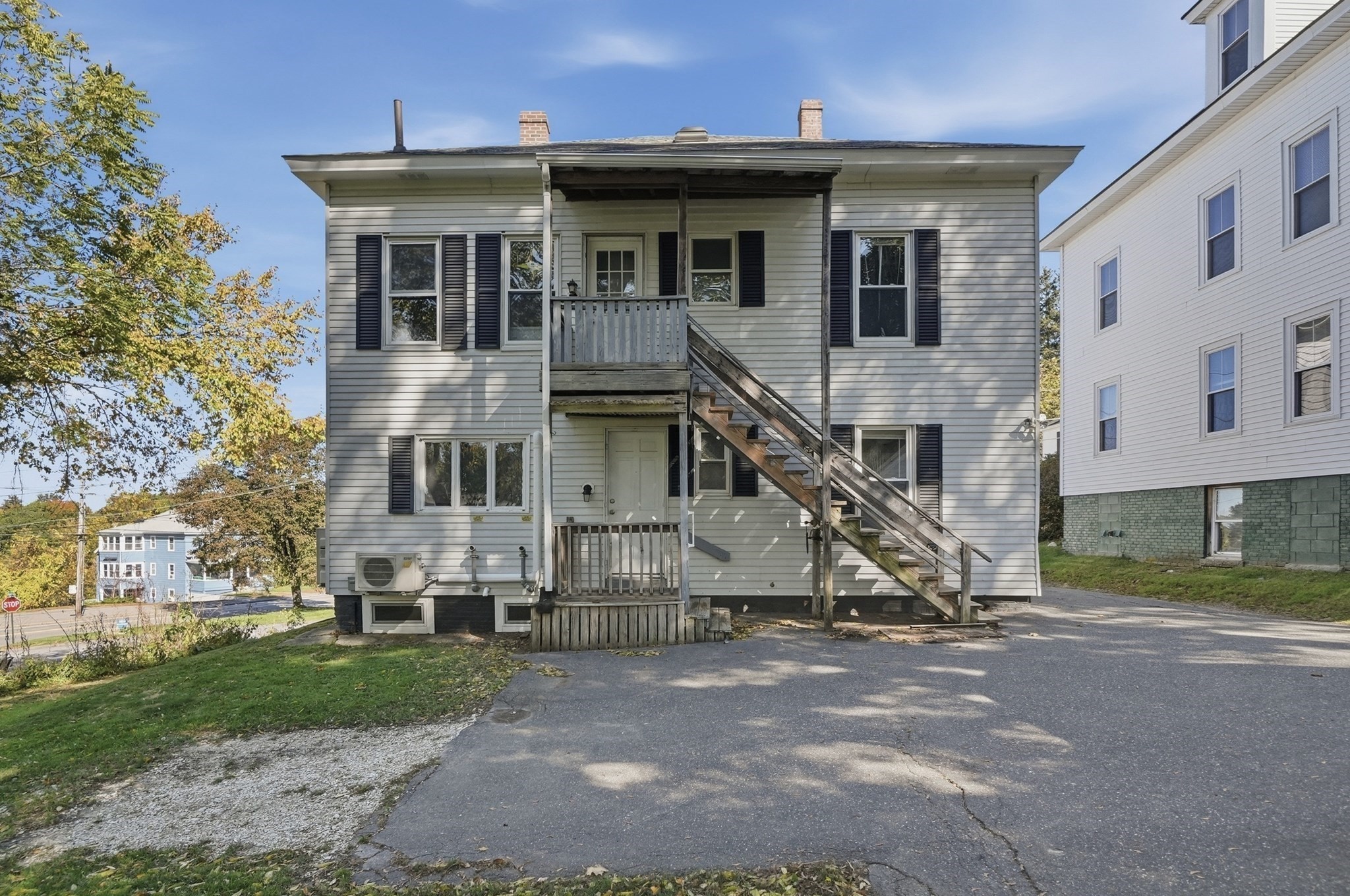main property photo 23