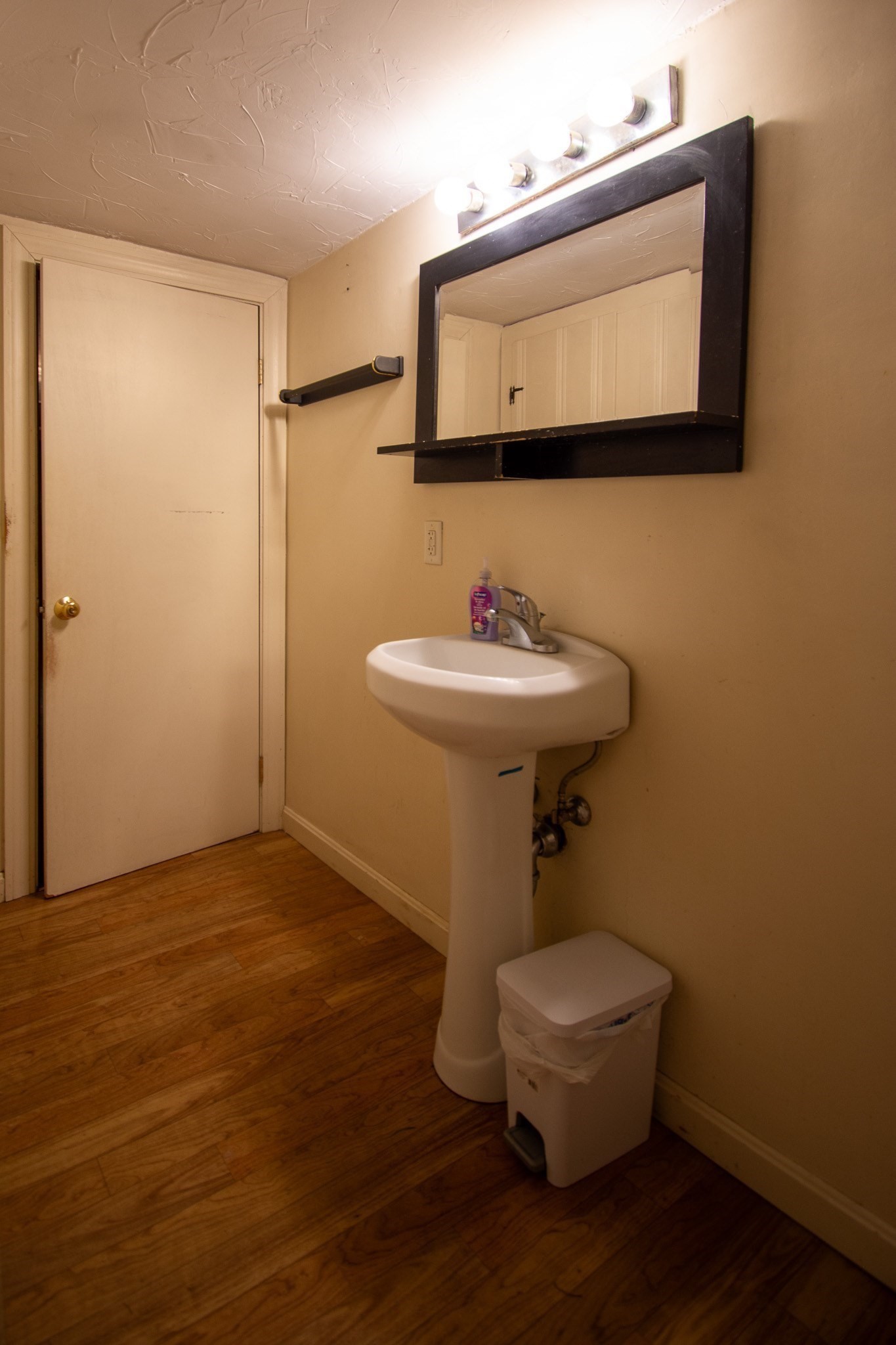 main property photo 16