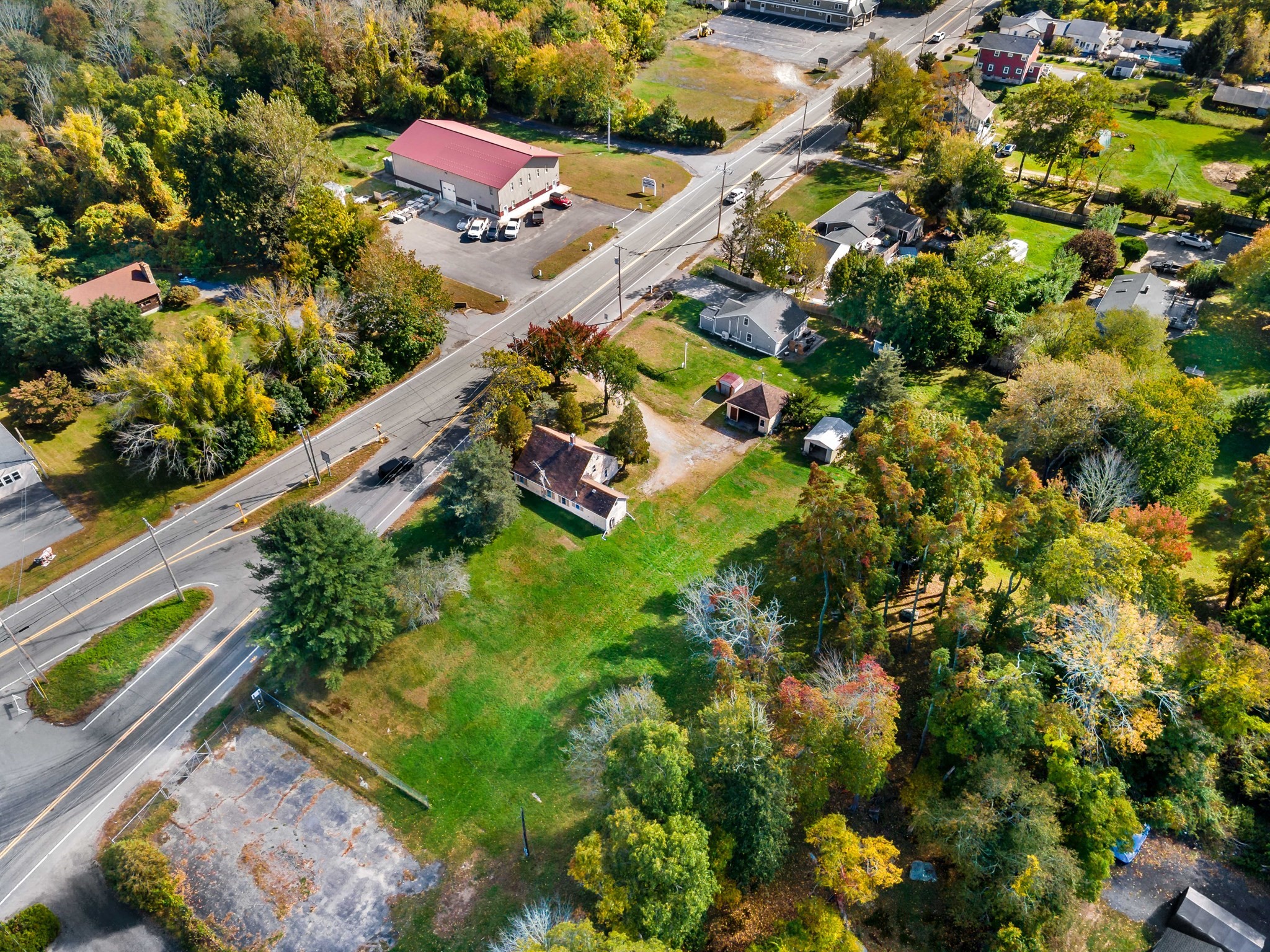 main property photo 9