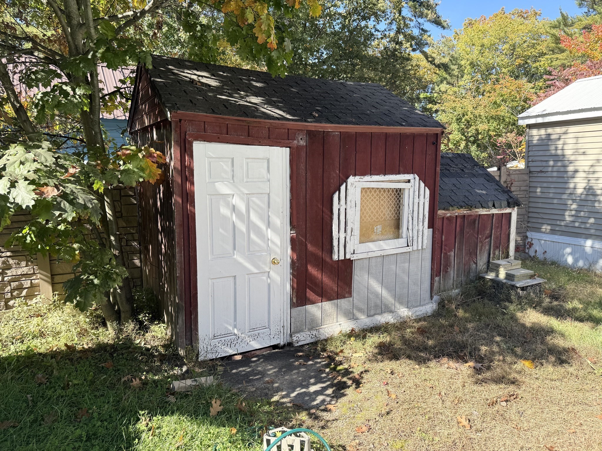 main property photo 18
