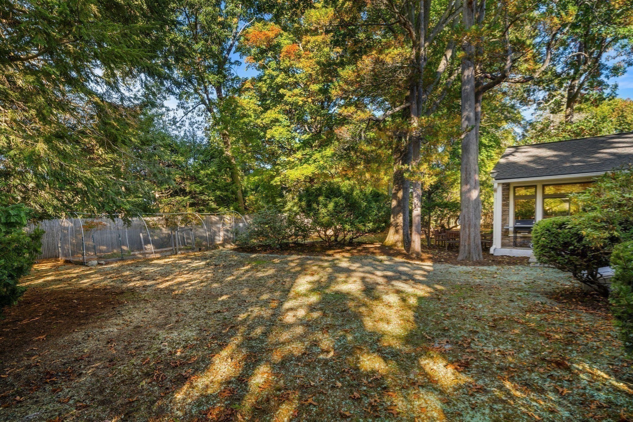 main property photo 40