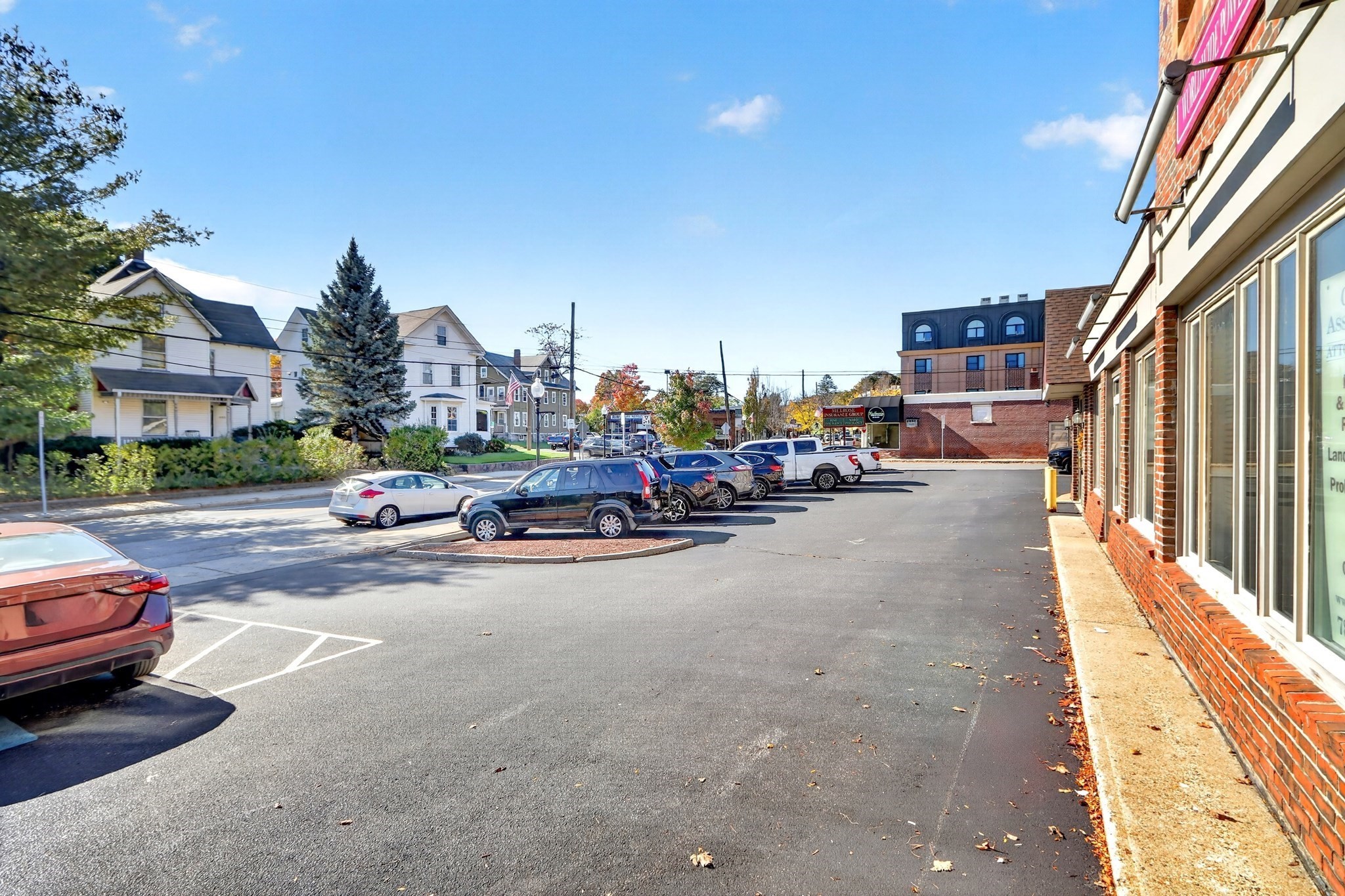 main property photo 16