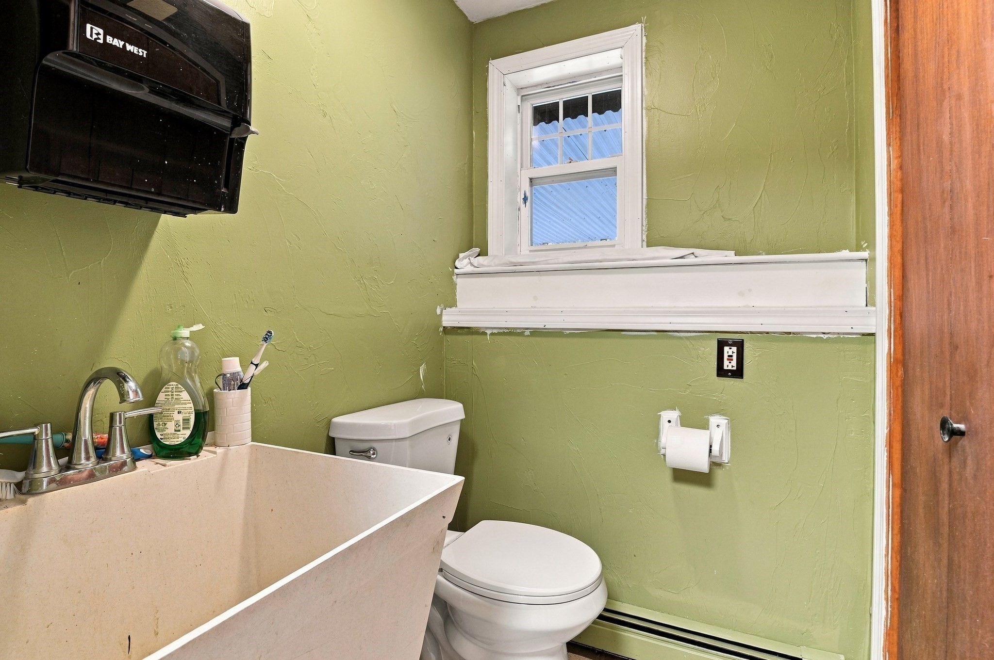 main property photo 37