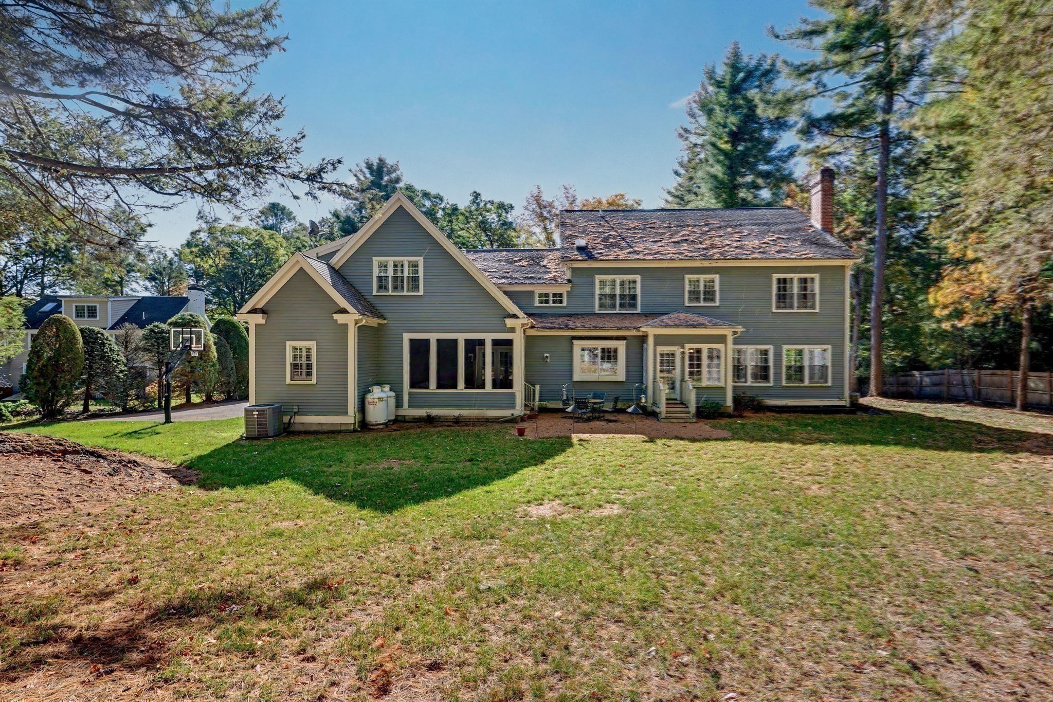 main property photo 34