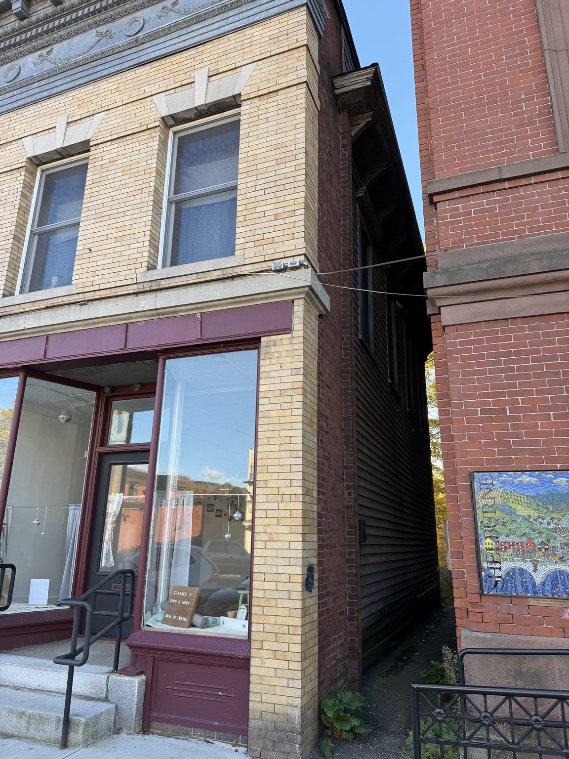 main property photo 5