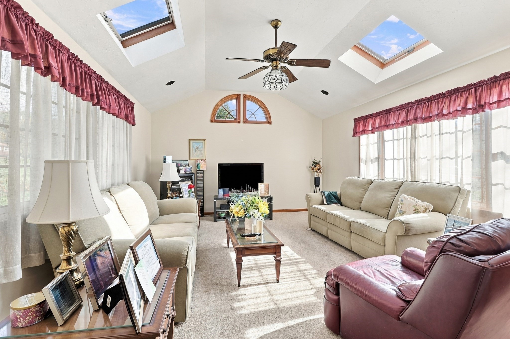 main property photo 12