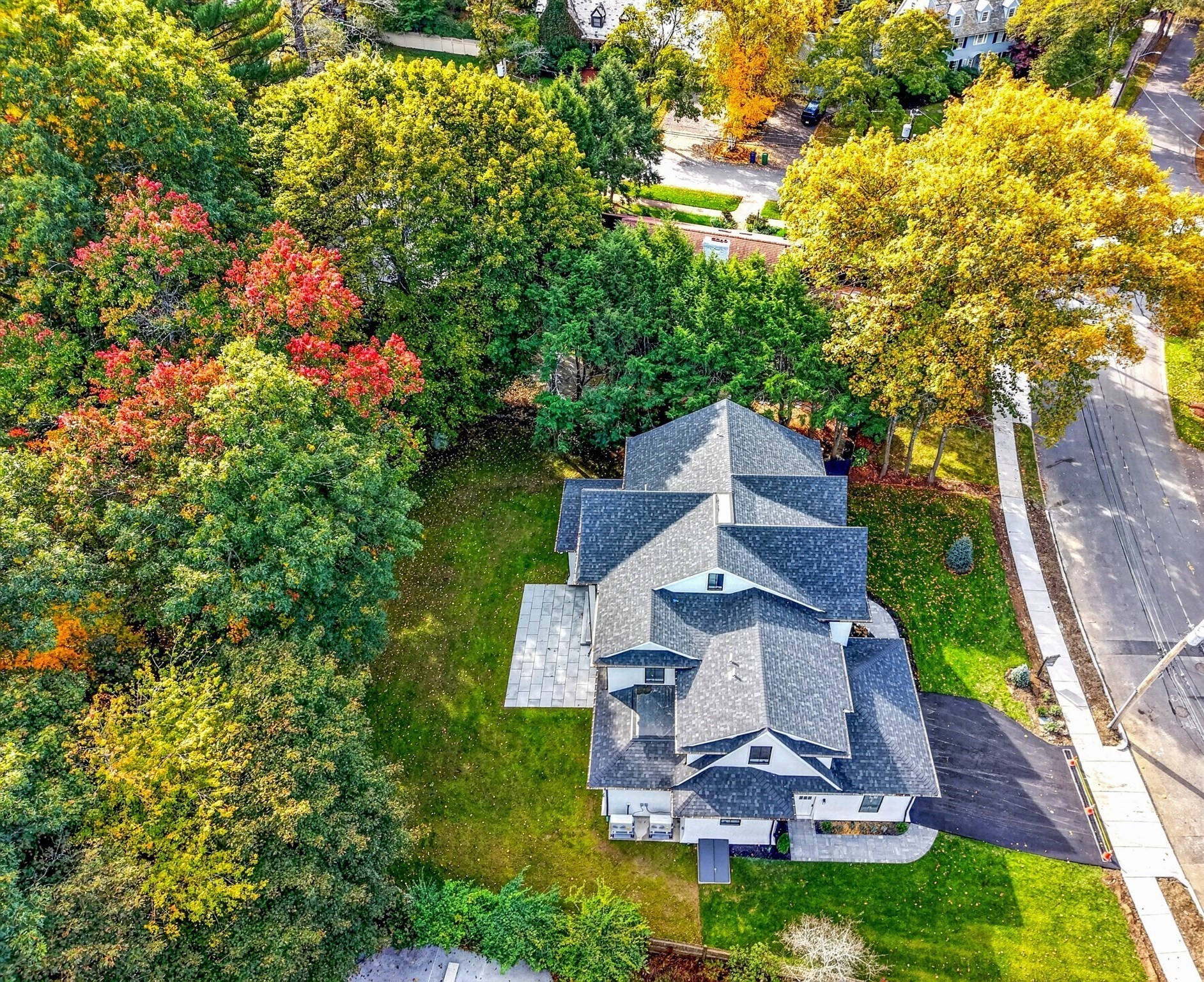 main property photo 37