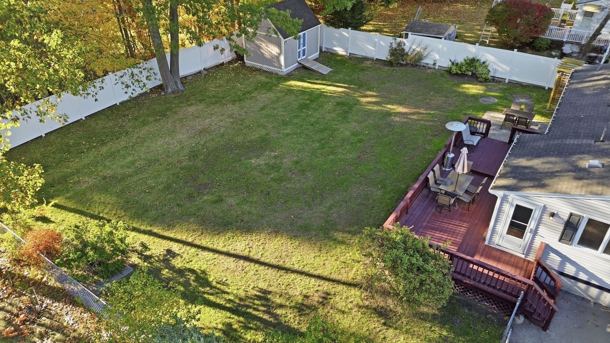 main property photo 37