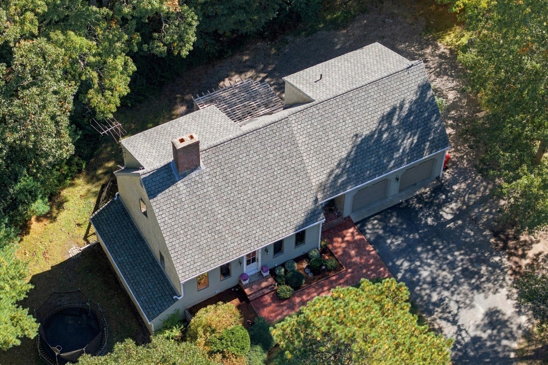 main property photo 37