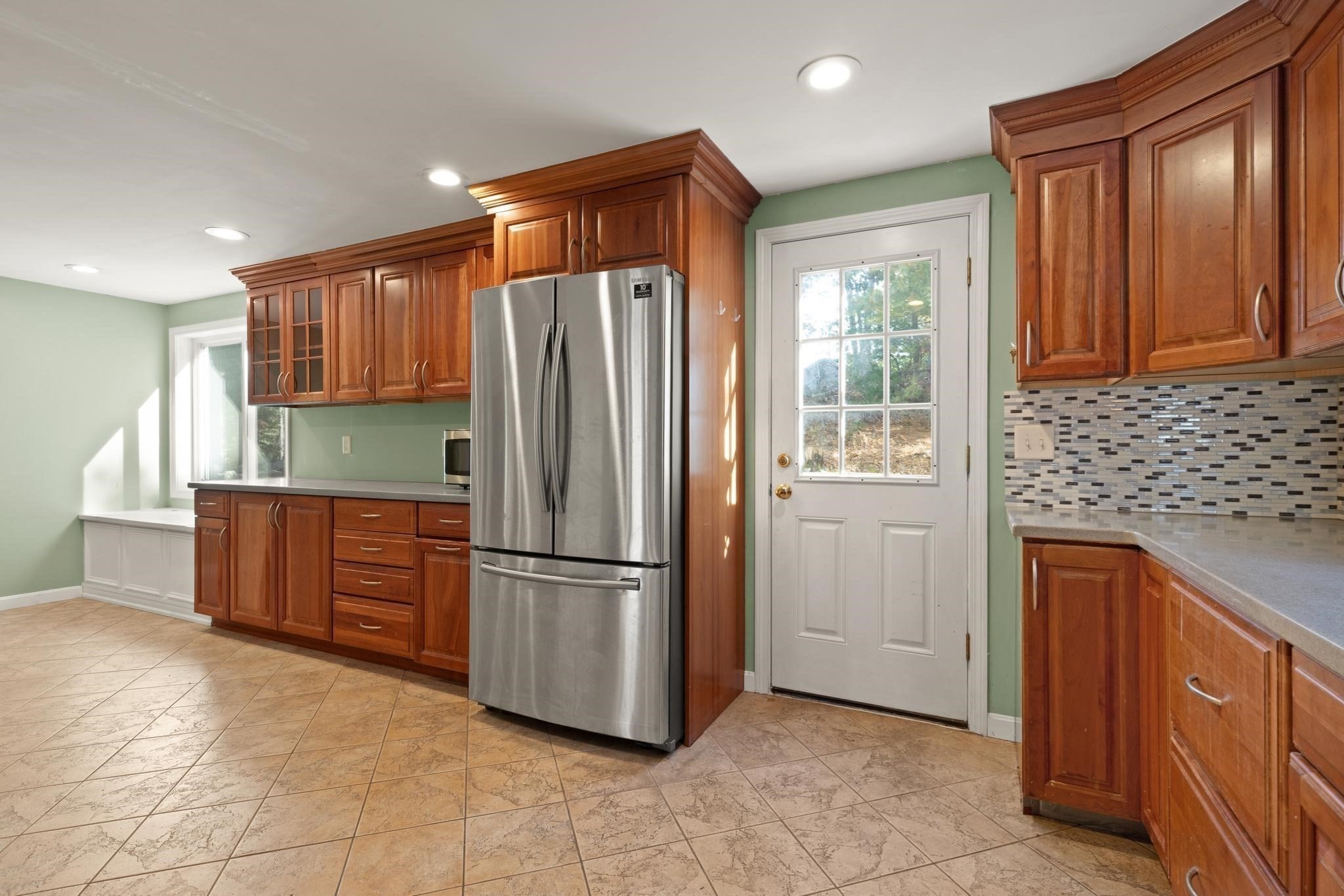 main property photo 13