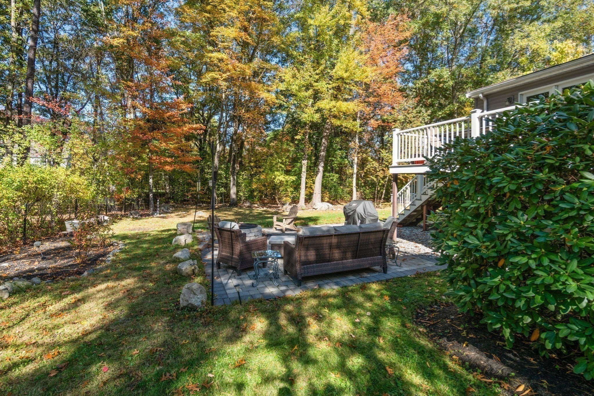 main property photo 30
