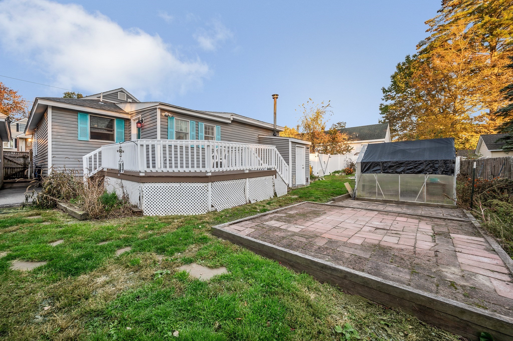 main property photo 23