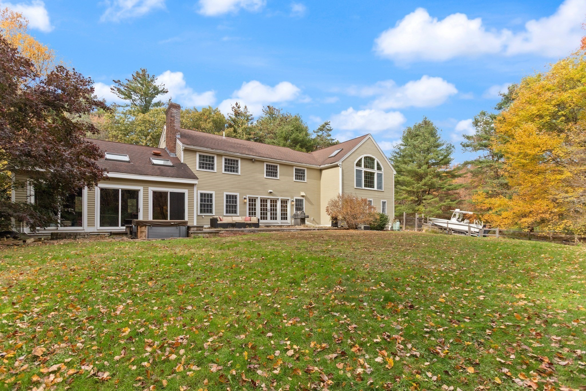 main property photo 33