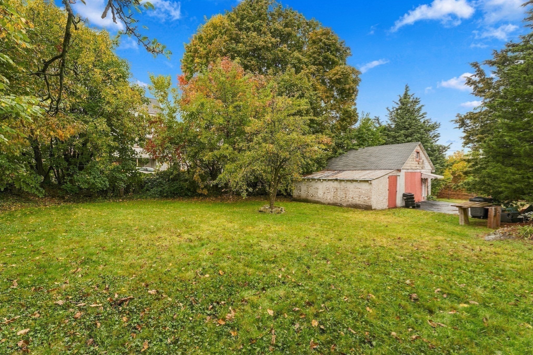 main property photo 9