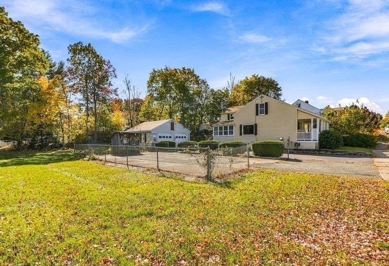 main property photo 31