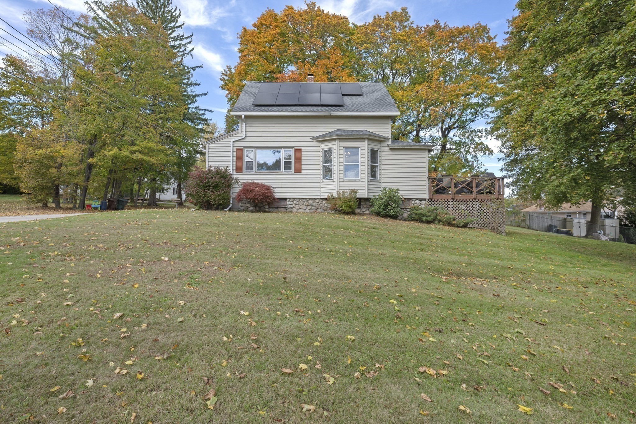 main property photo 23