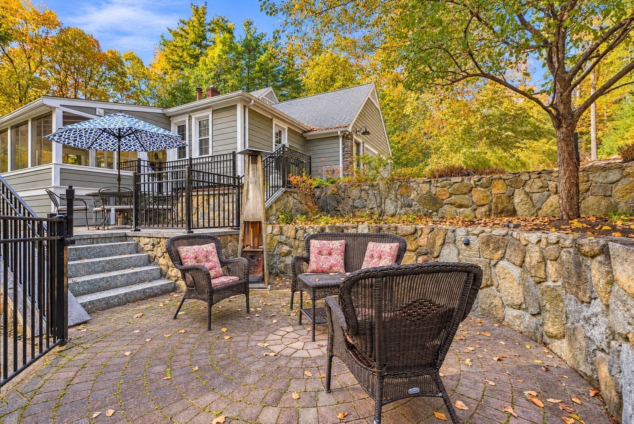 main property photo 35