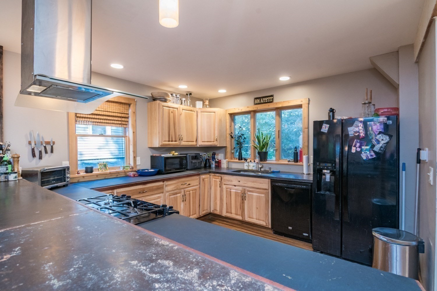 main property photo 13