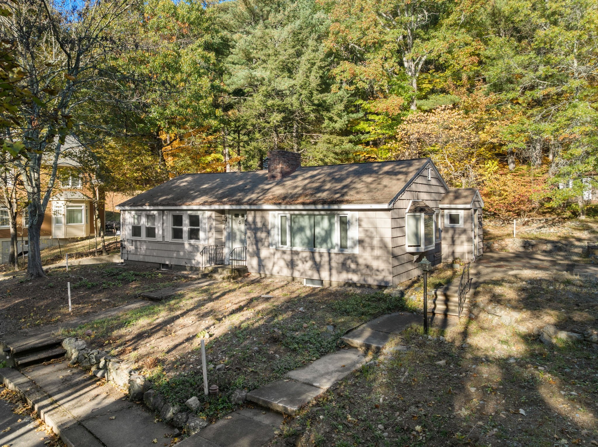 main property photo 10