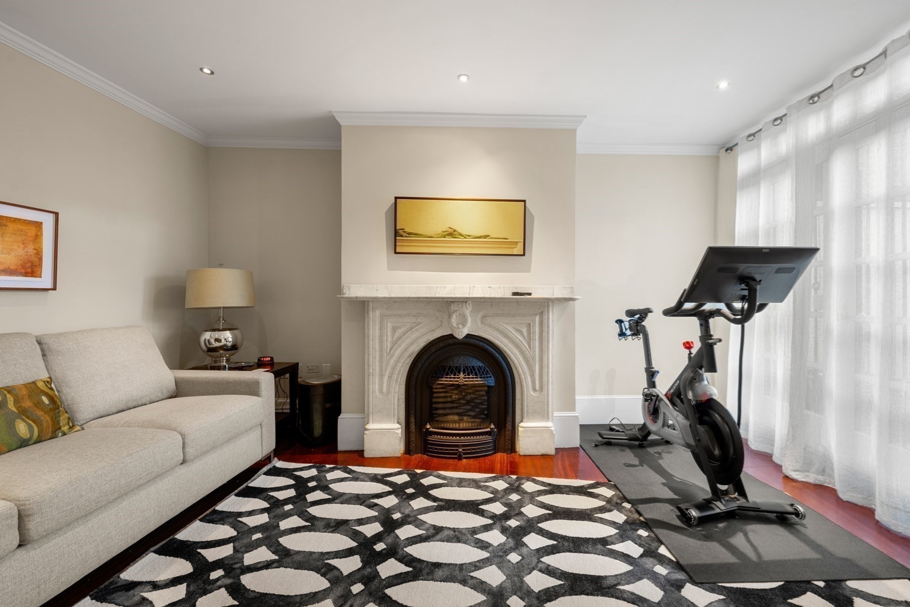 main property photo 28