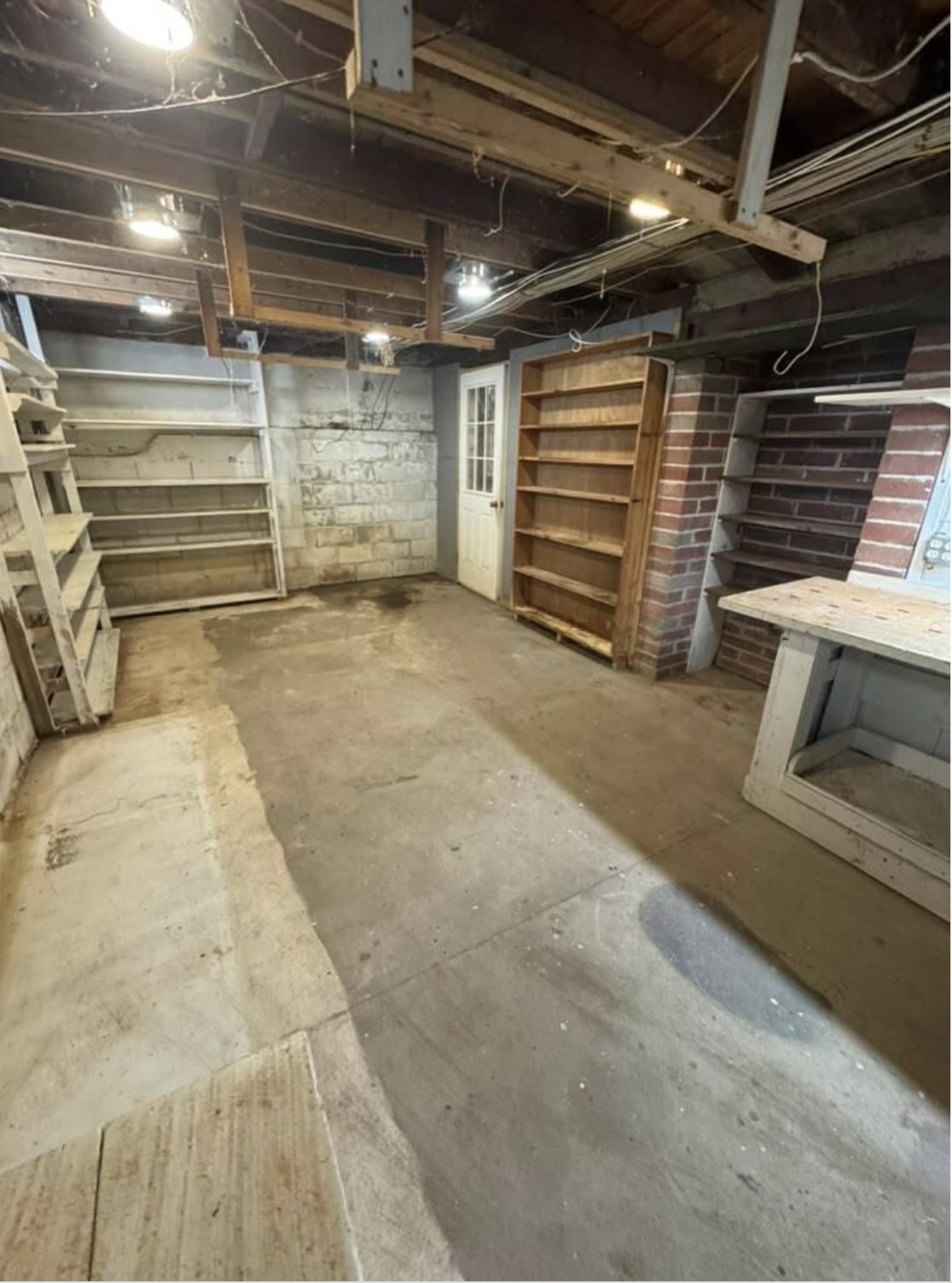 main property photo 25