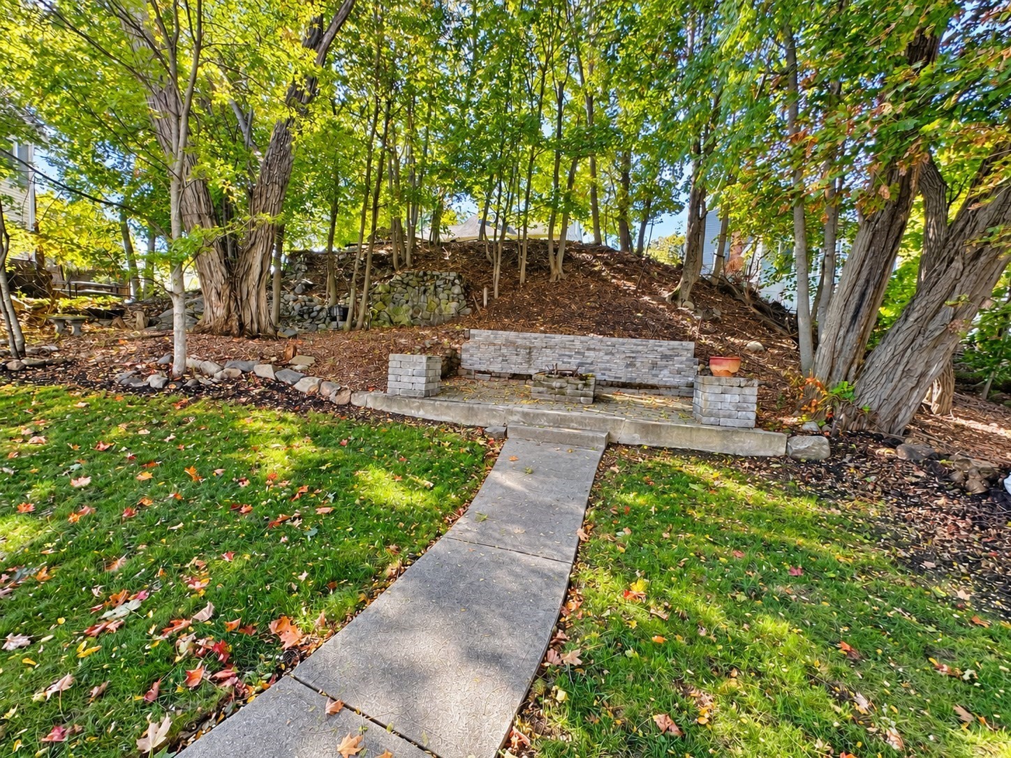 main property photo 11