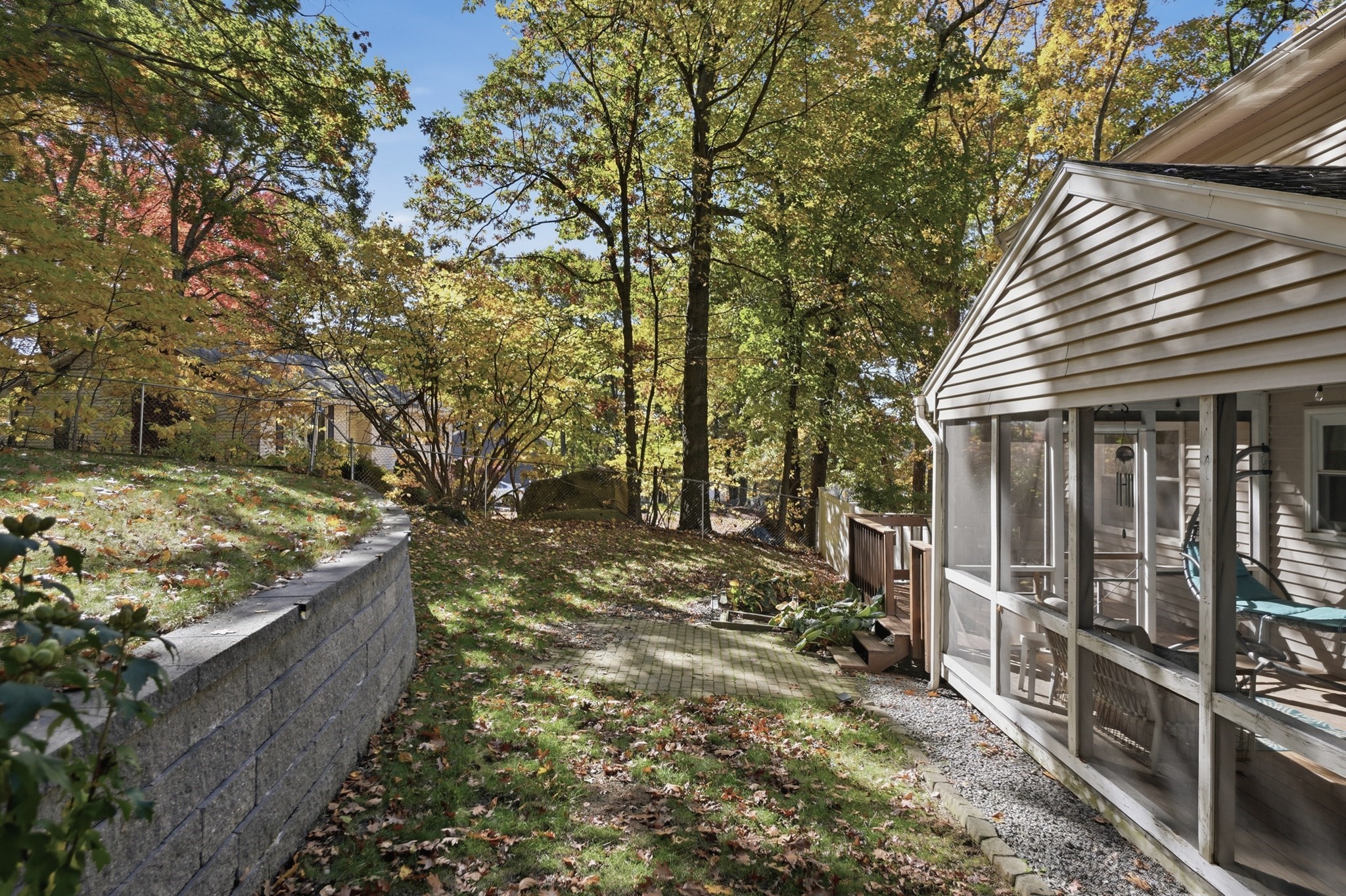 main property photo 31