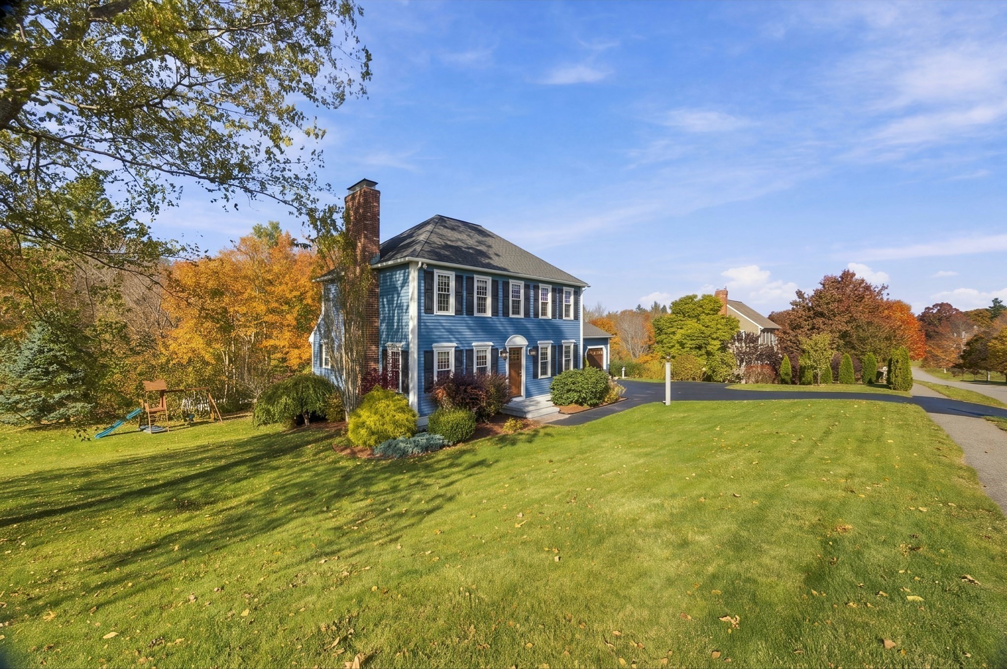 main property photo 34